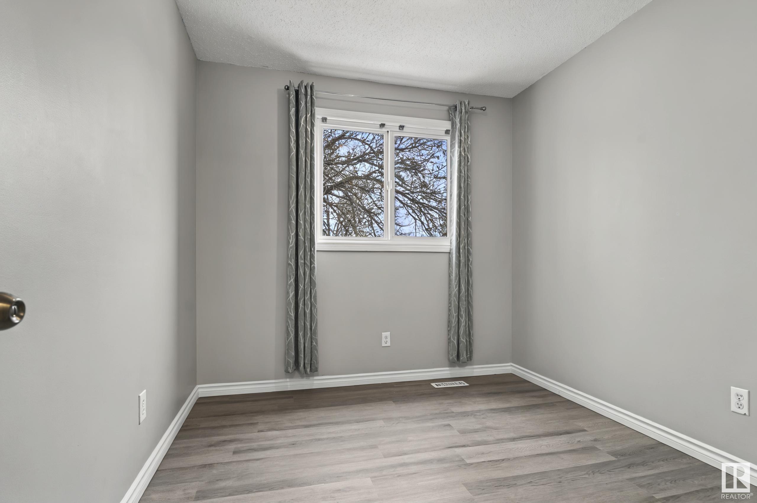      18349 93 AV NW , Edmonton,  ,T5T 1V2 ;  Listing Number: MLS E4419636