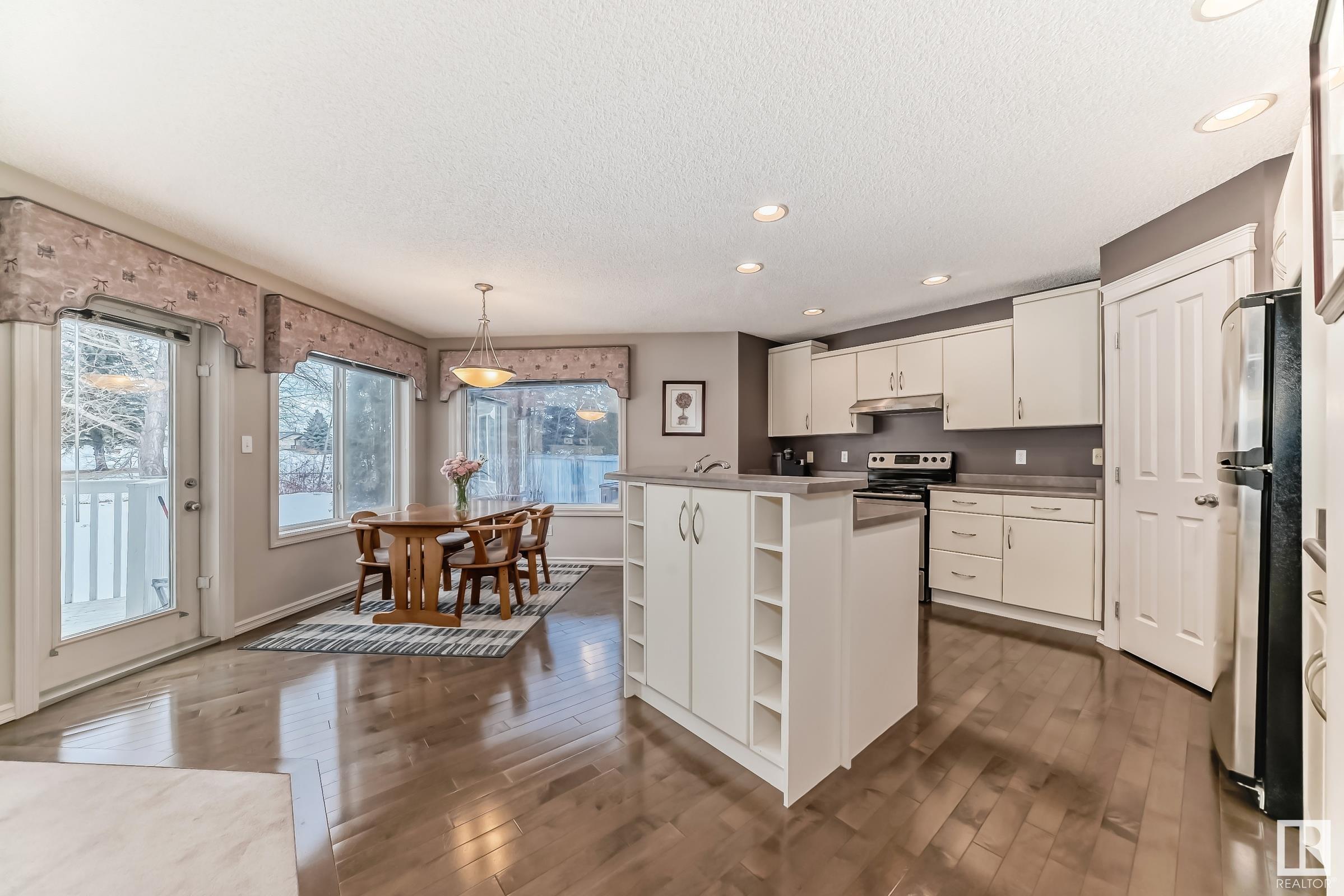      2080 Brennan CR NW NW , Edmonton,  ,T5T 6M3 ;  Listing Number: MLS E4419640