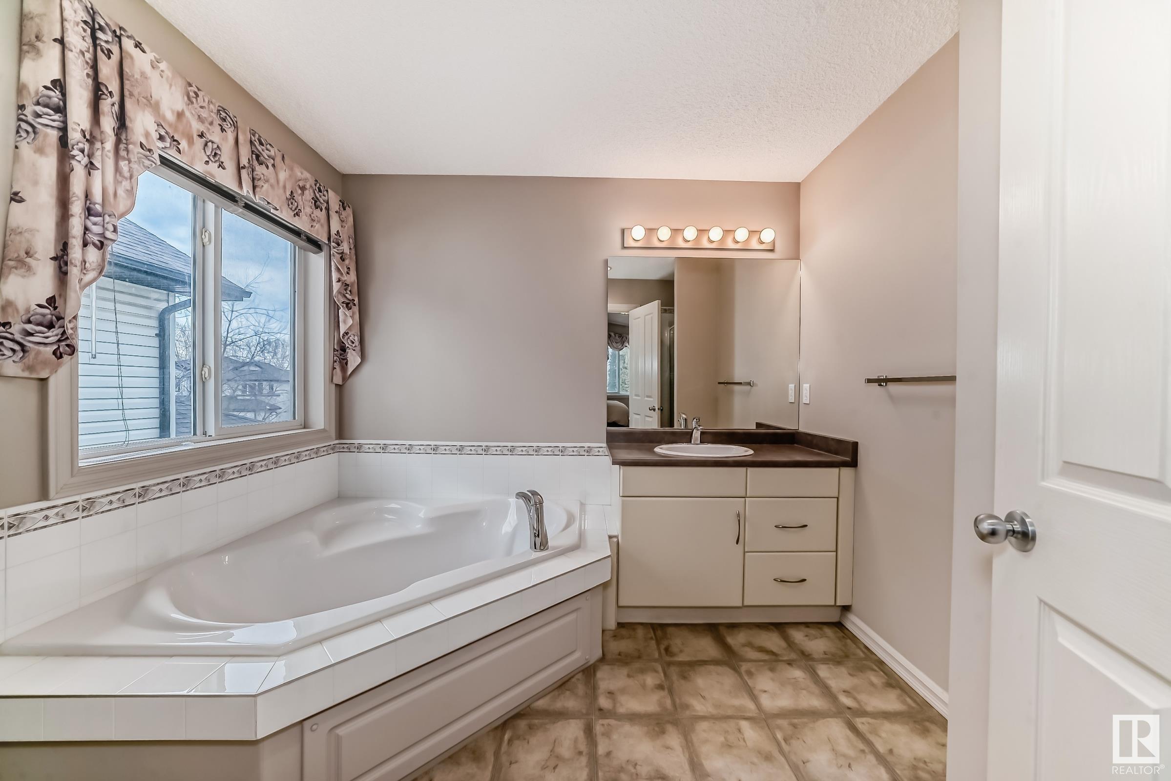     2080 Brennan CR NW NW , Edmonton,  ,T5T 6M3 ;  Listing Number: MLS E4419640