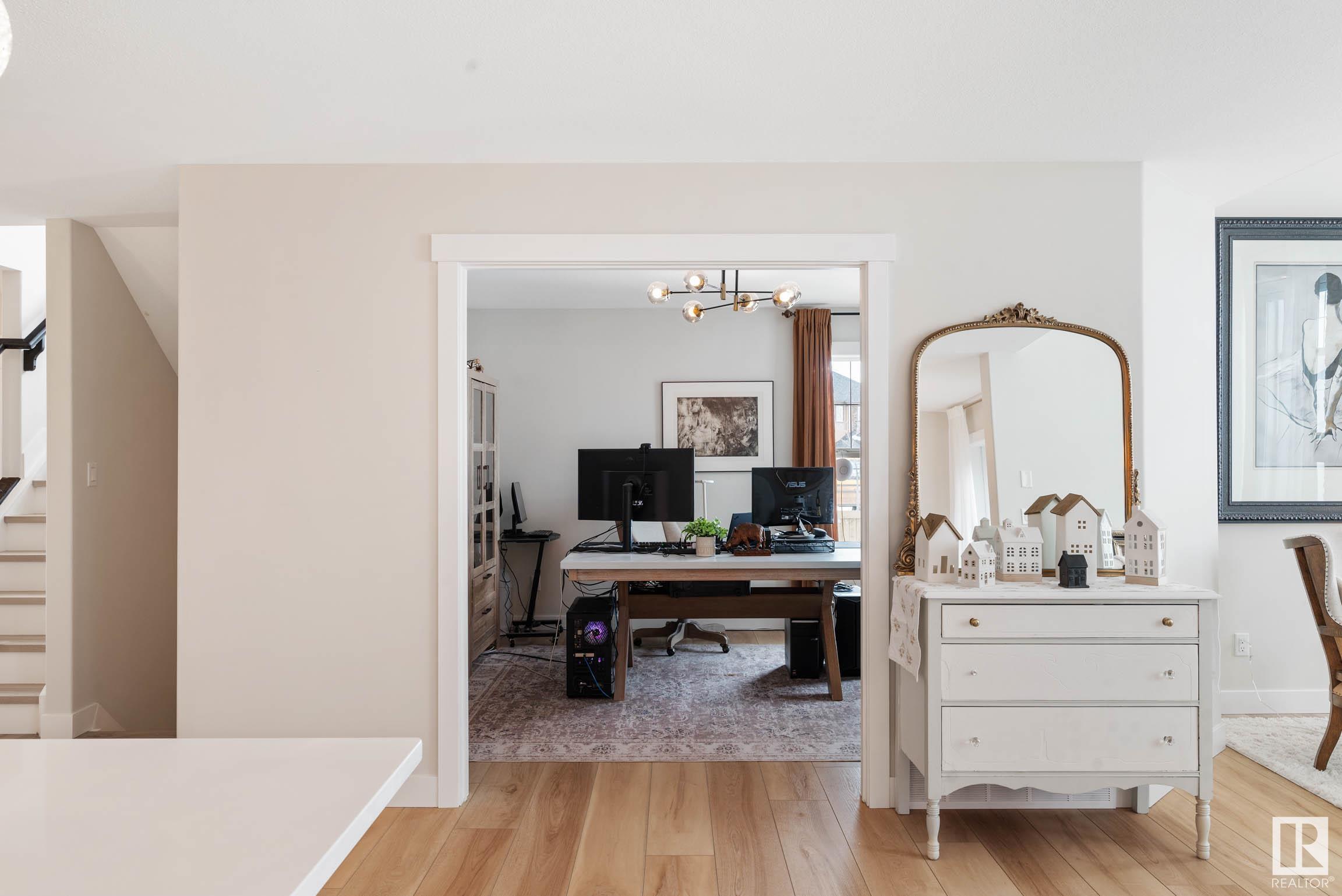      3104 WINSPEAR CR SW , Edmonton,  ,T6X 1P3 ;  Listing Number: MLS E4419645