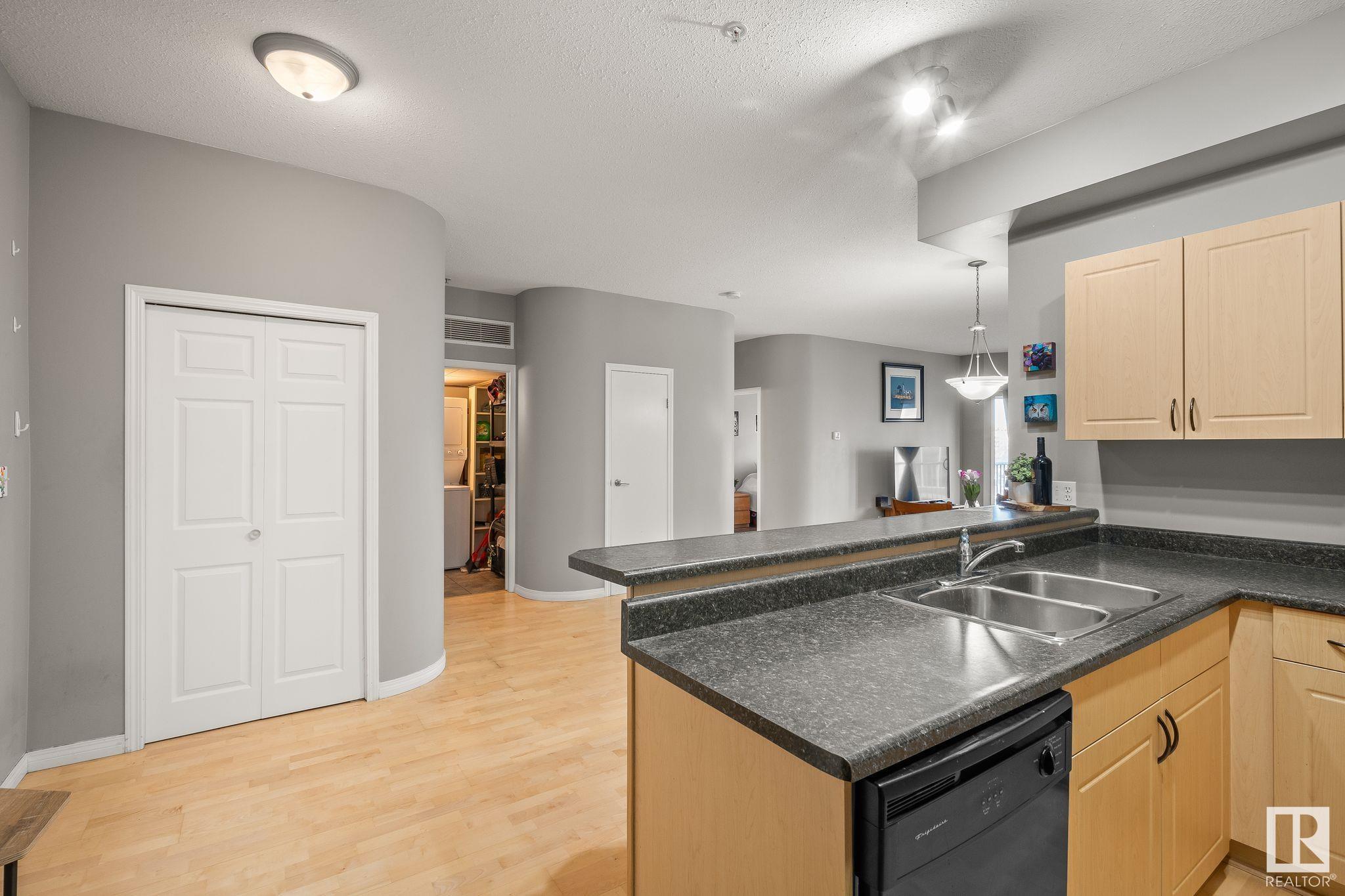      #323 4304 139 AV NW , Edmonton,  ,T5Y 0H6 ;  Listing Number: MLS E4419646