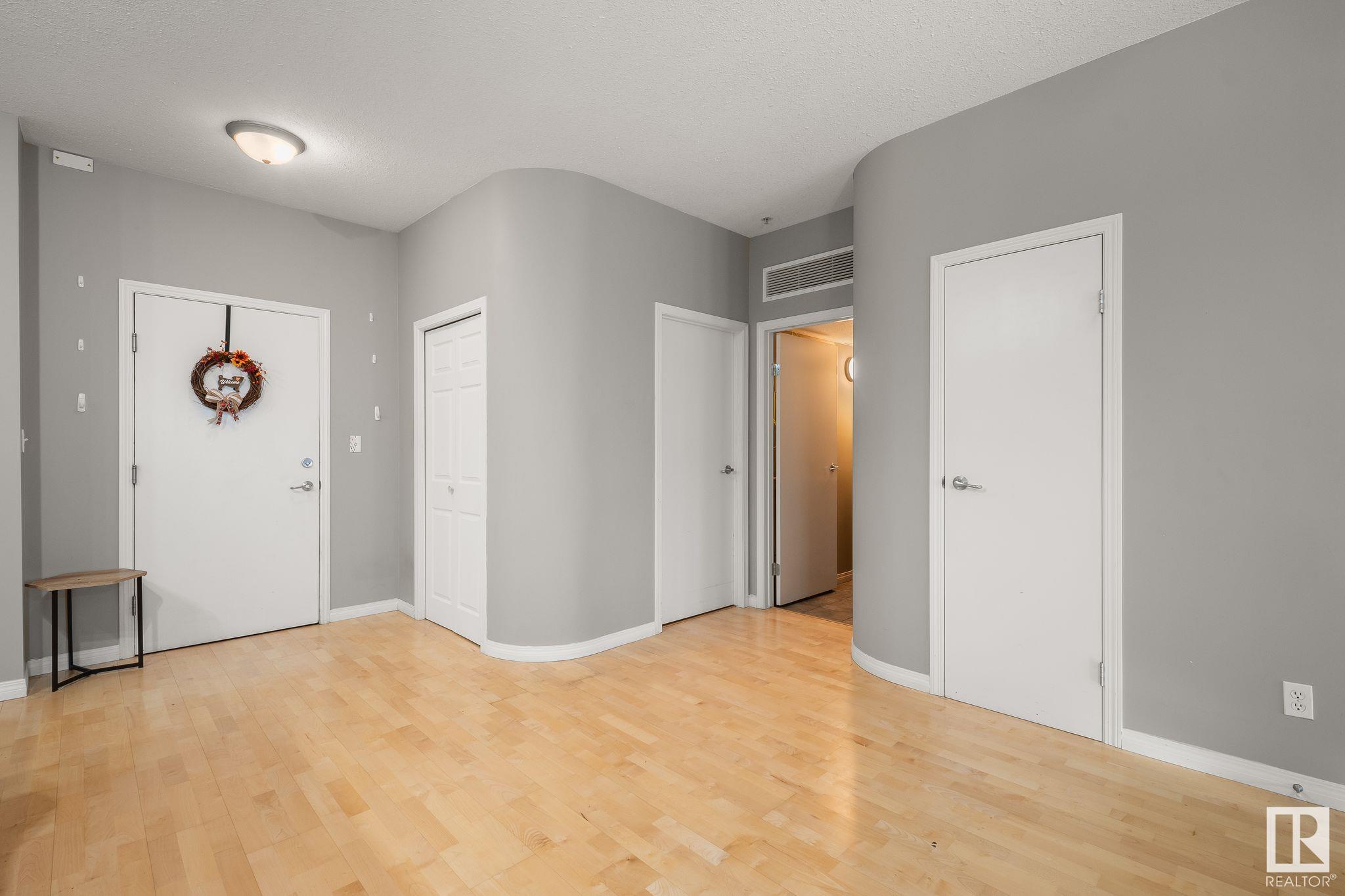      #323 4304 139 AV NW , Edmonton,  ,T5Y 0H6 ;  Listing Number: MLS E4419646