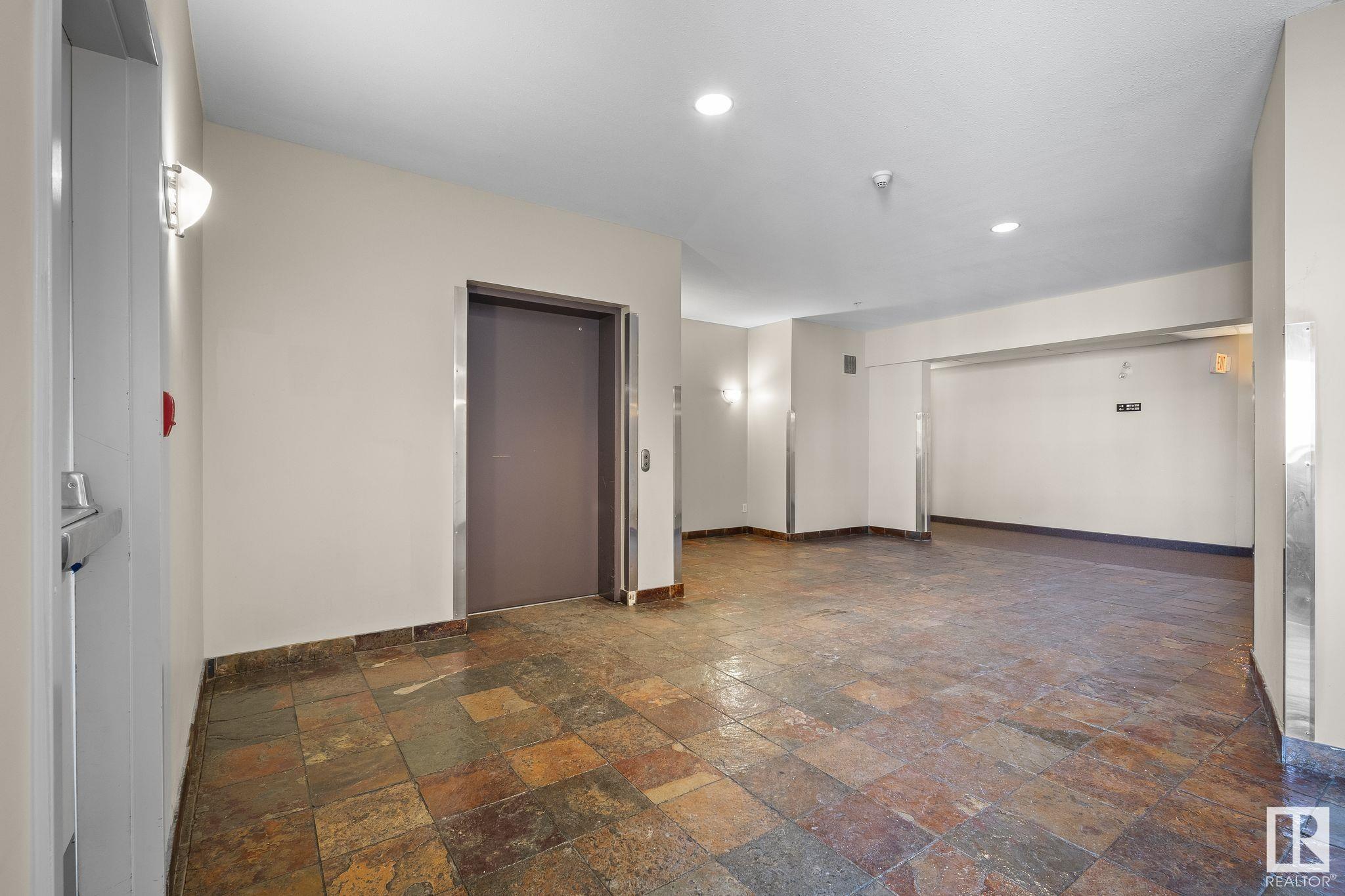      #323 4304 139 AV NW , Edmonton,  ,T5Y 0H6 ;  Listing Number: MLS E4419646