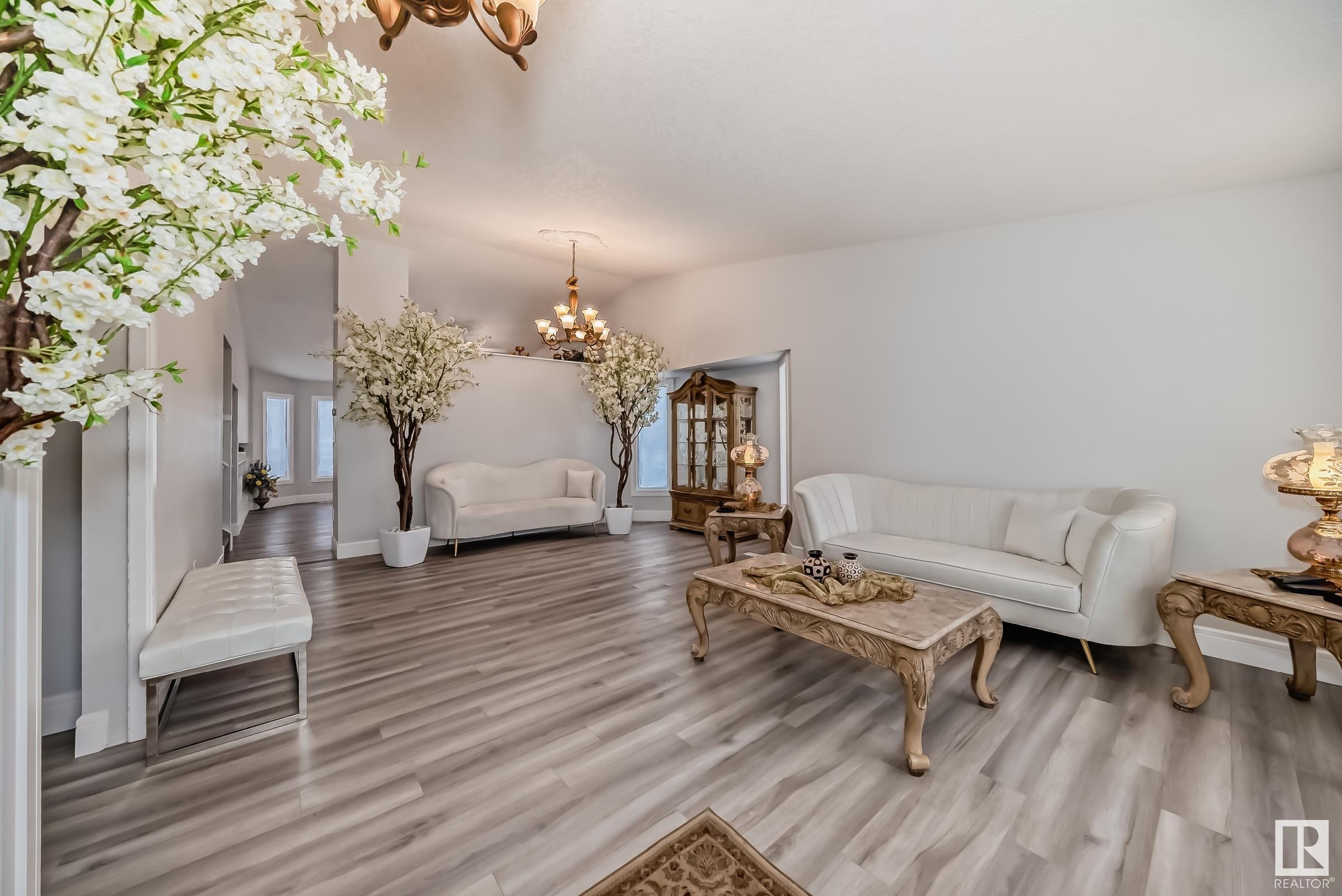     10735 BEAUMARIS RD NW , Edmonton,  ,T5X 5P1 ;  Listing Number: MLS E4419647