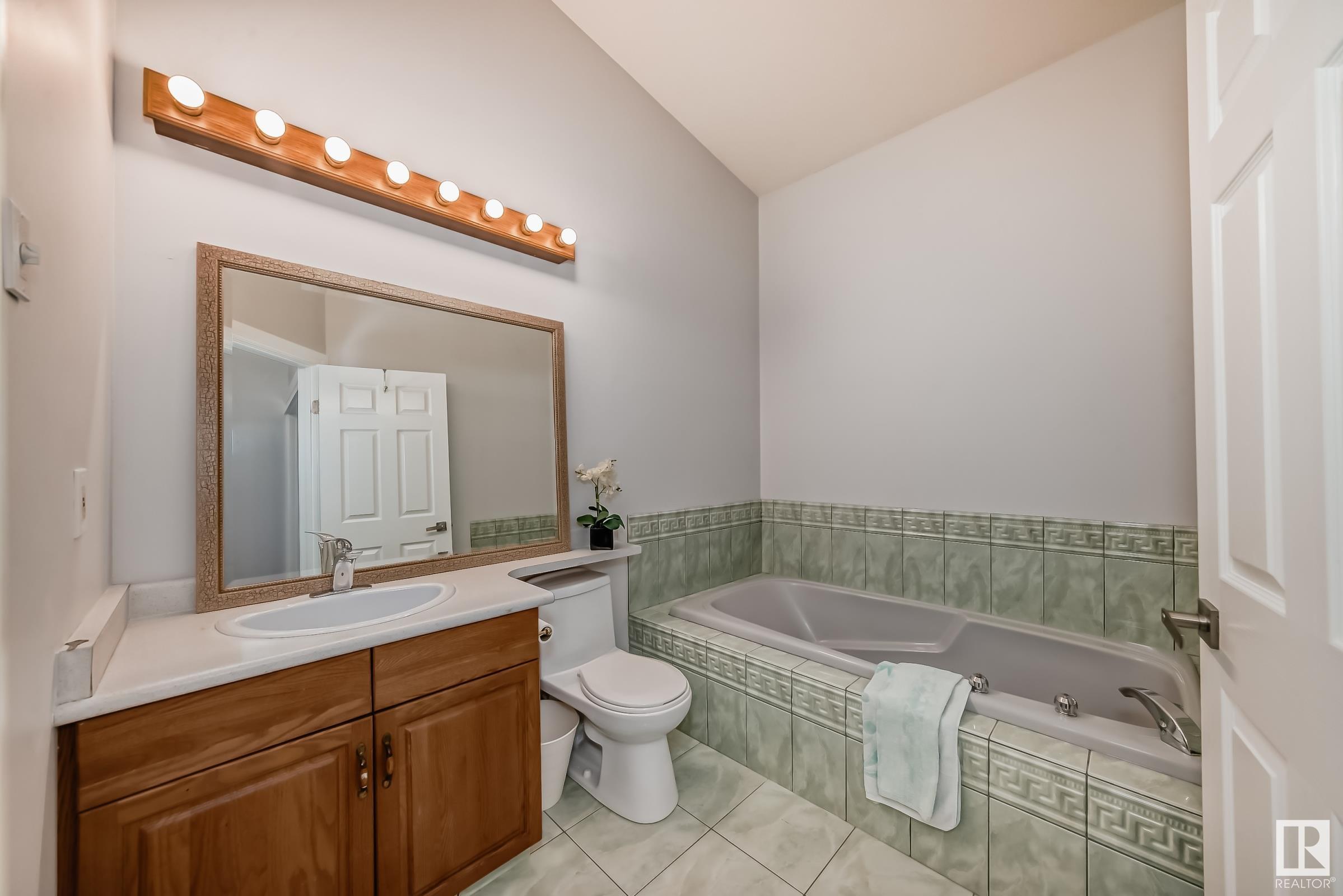      10735 BEAUMARIS RD NW , Edmonton,  ,T5X 5P1 ;  Listing Number: MLS E4419647