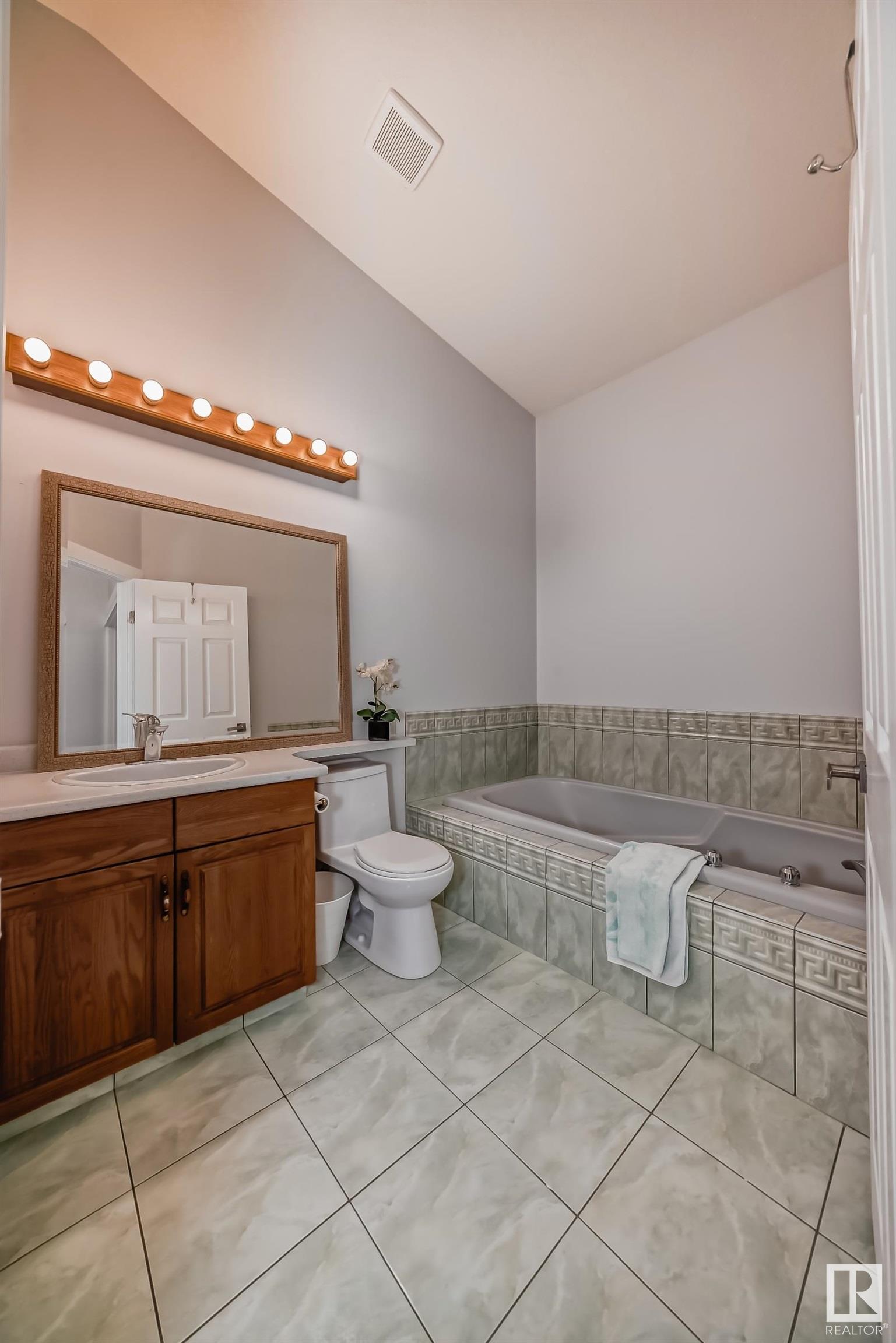      10735 BEAUMARIS RD NW , Edmonton,  ,T5X 5P1 ;  Listing Number: MLS E4419647