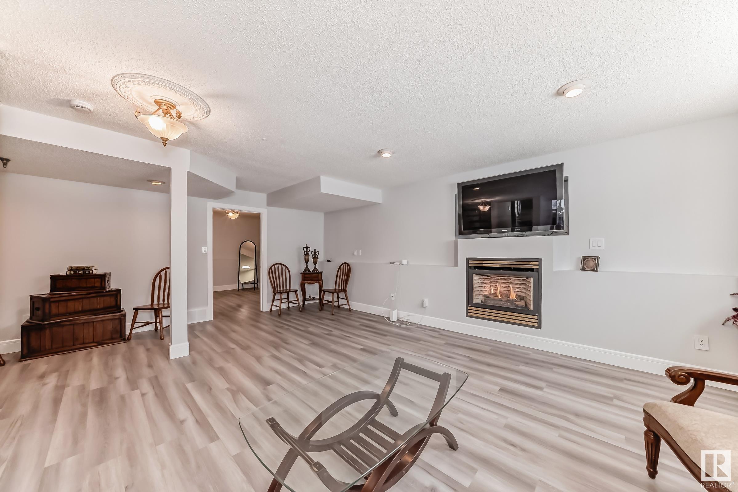      10735 BEAUMARIS RD NW , Edmonton,  ,T5X 5P1 ;  Listing Number: MLS E4419647