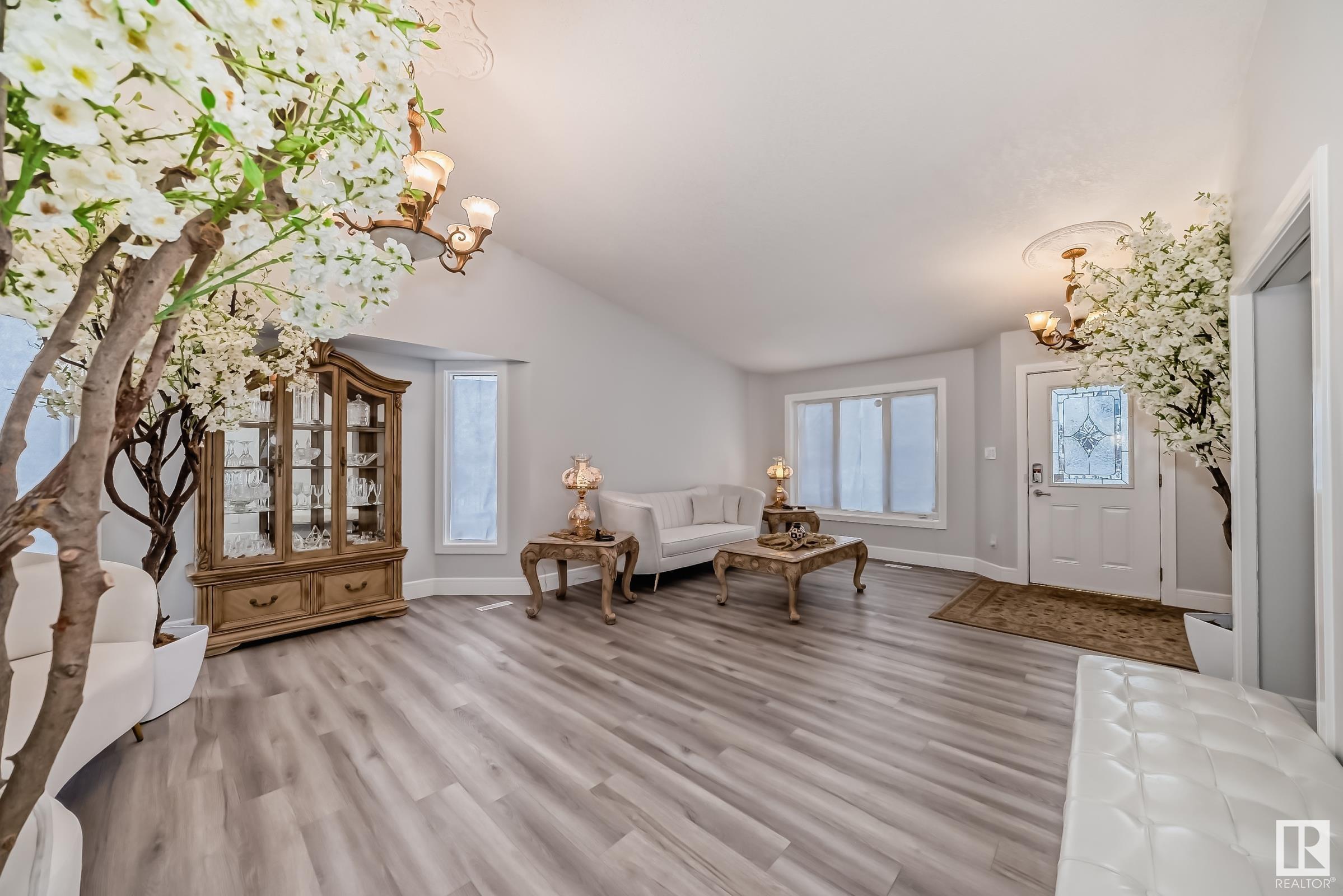      10735 BEAUMARIS RD NW , Edmonton,  ,T5X 5P1 ;  Listing Number: MLS E4419647