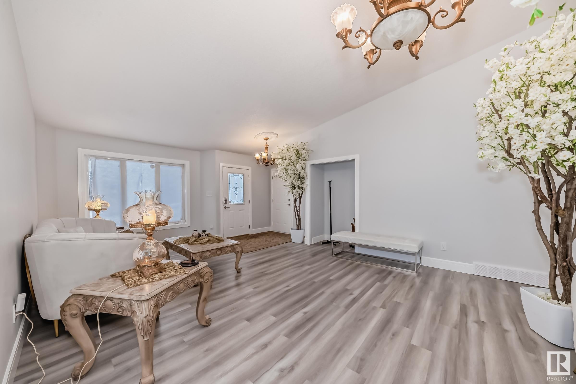      10735 BEAUMARIS RD NW , Edmonton,  ,T5X 5P1 ;  Listing Number: MLS E4419647