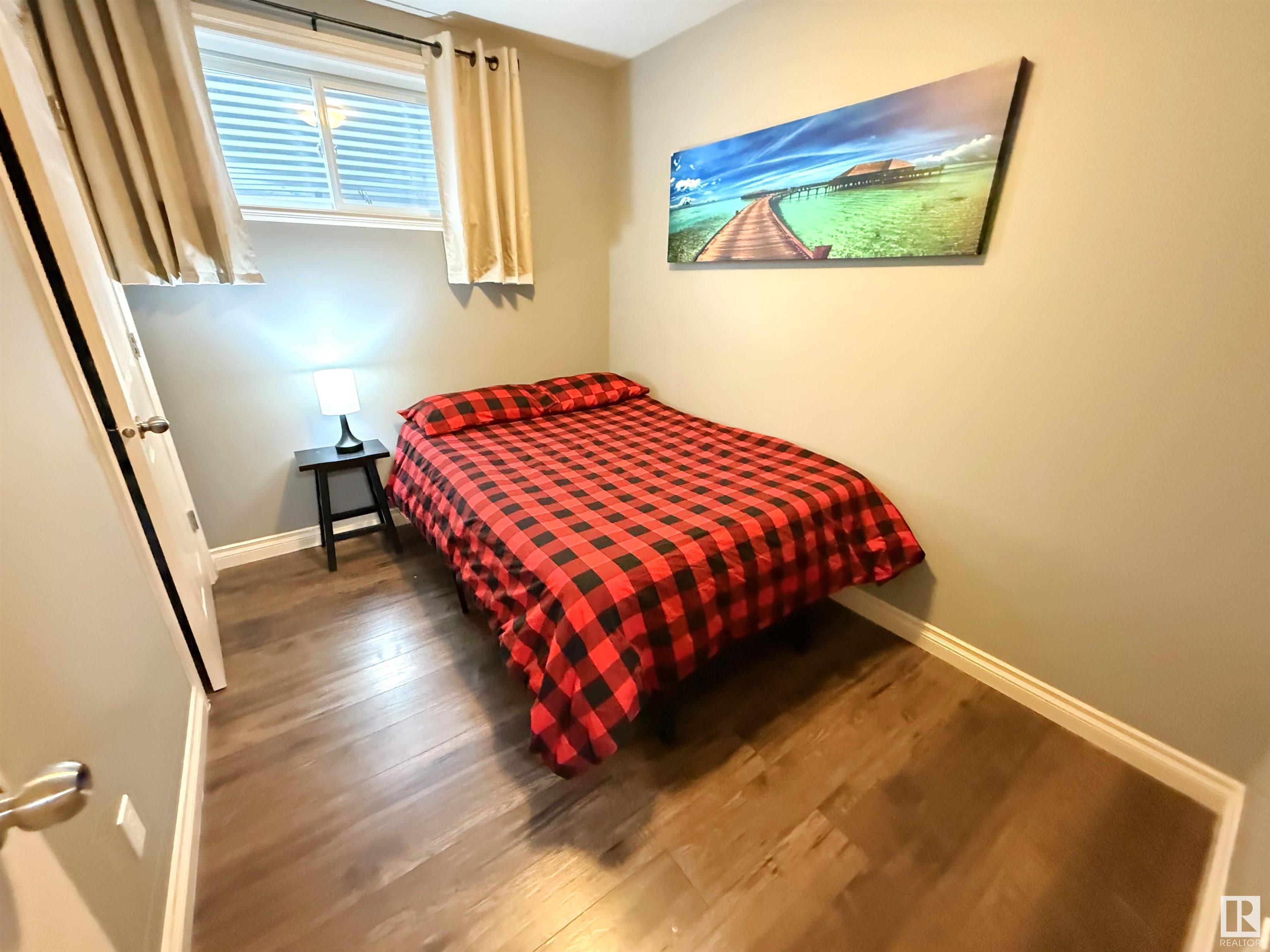      51 SPRUCE VILLAGE DR E , Spruce Grove,  ,T7X 0H1 ;  Listing Number: MLS E4419659