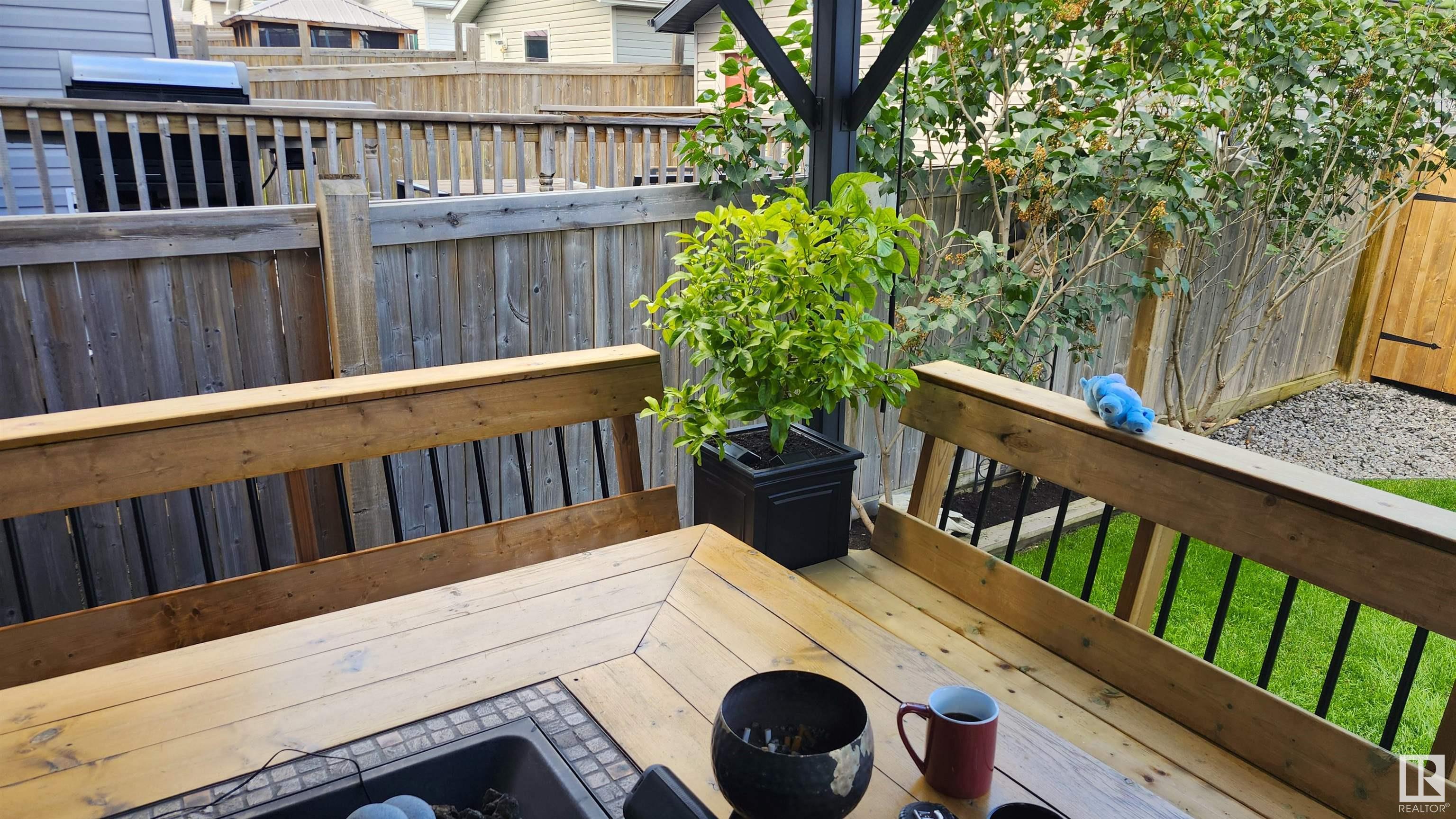      51 SPRUCE VILLAGE DR E , Spruce Grove,  ,T7X 0H1 ;  Listing Number: MLS E4419659
