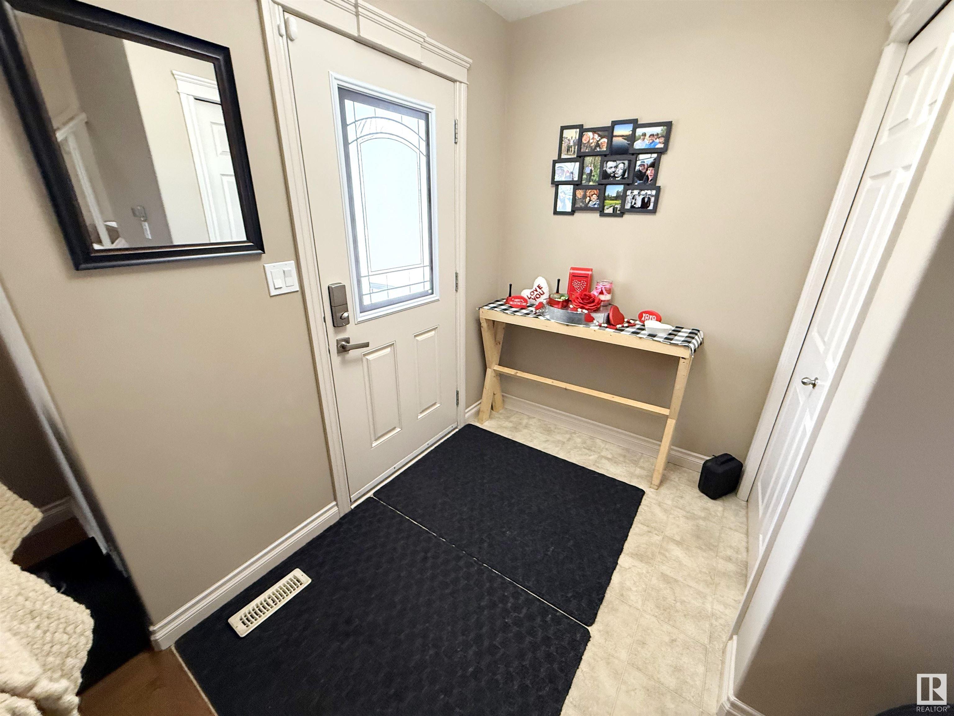      51 SPRUCE VILLAGE DR E , Spruce Grove,  ,T7X 0H1 ;  Listing Number: MLS E4419659
