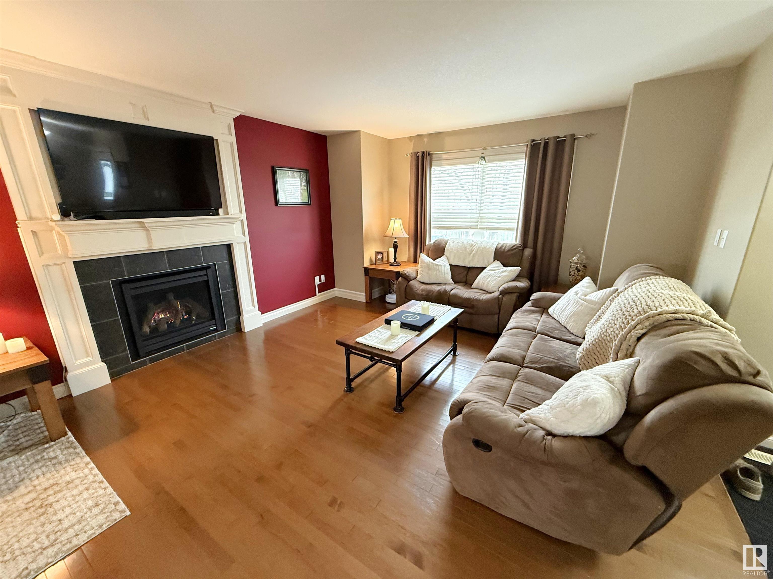      51 SPRUCE VILLAGE DR E , Spruce Grove,  ,T7X 0H1 ;  Listing Number: MLS E4419659