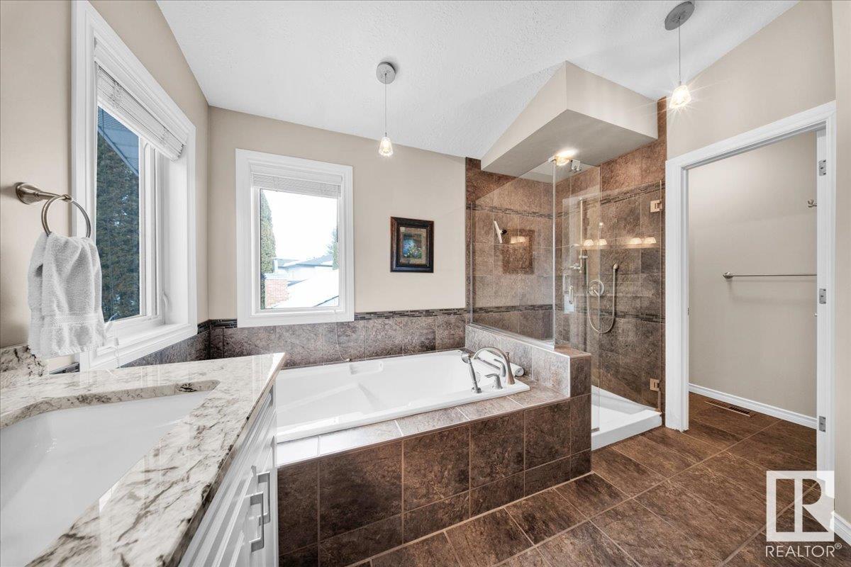      152 WOLF RIDGE PL NW , Edmonton,  ,T5T 5N1 ;  Listing Number: MLS E4419661