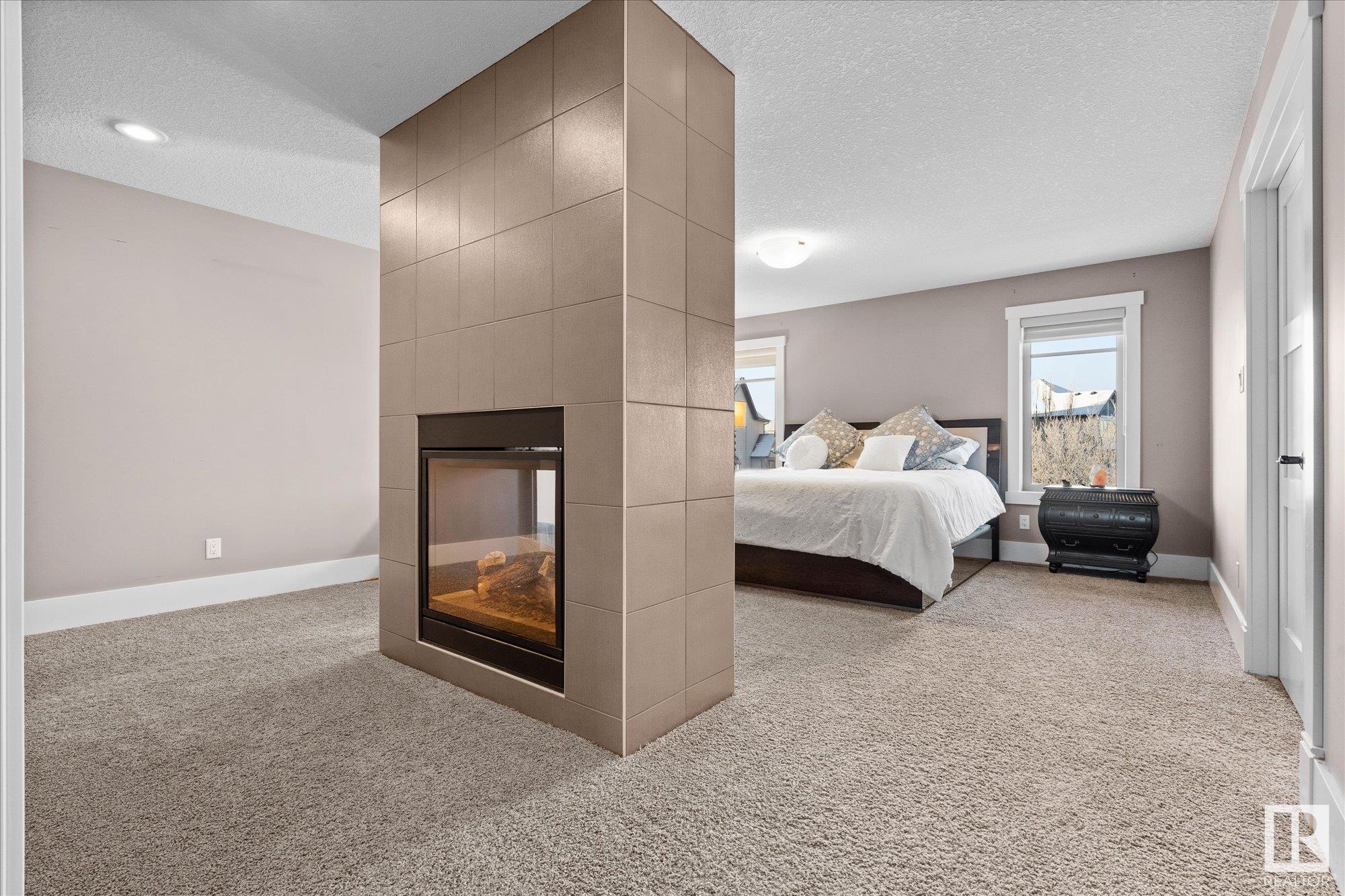      2003 AINSLIE LINK LI SW , Edmonton,  ,T6W 2M1 ;  Listing Number: MLS E4419665