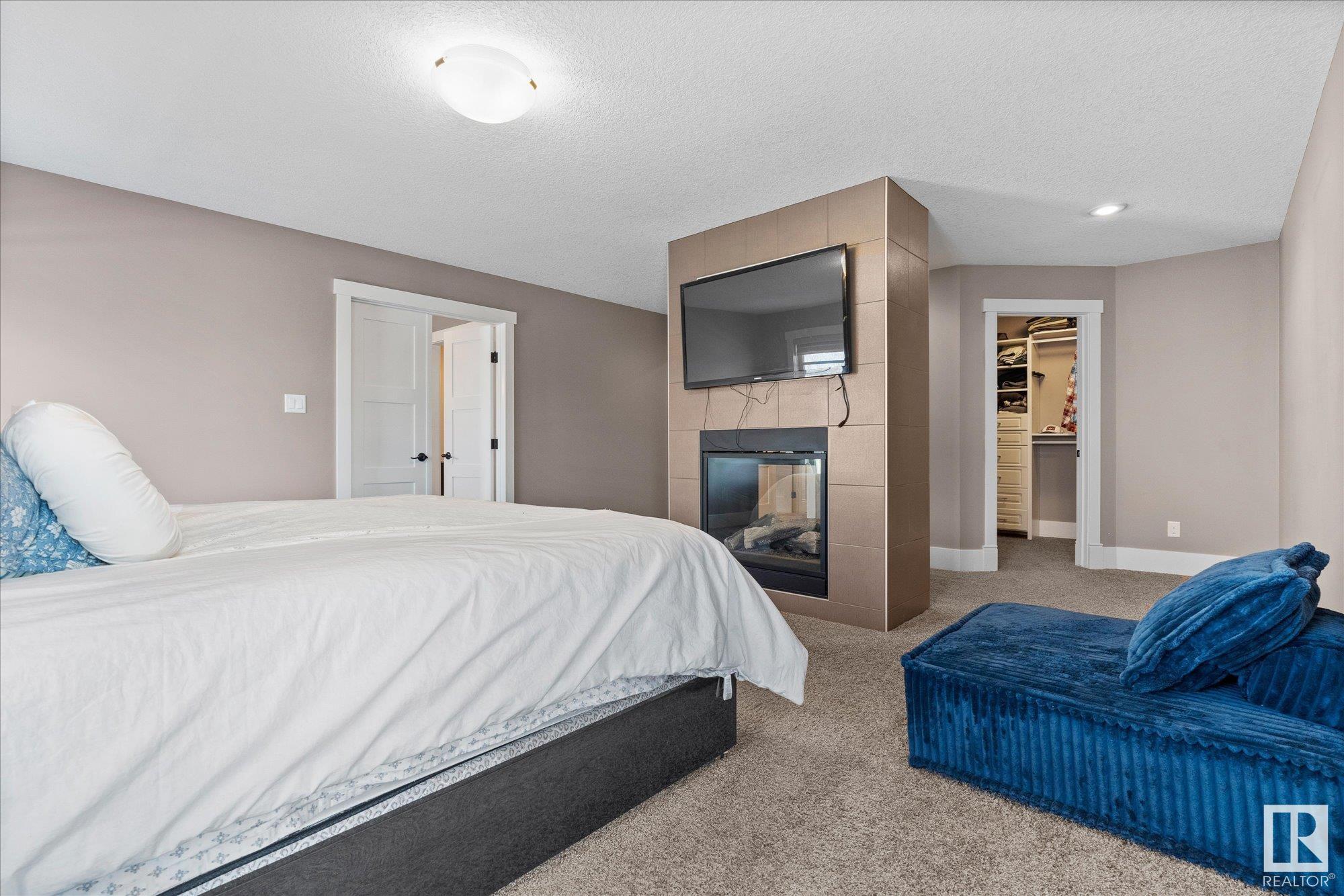      2003 AINSLIE LINK LI SW , Edmonton,  ,T6W 2M1 ;  Listing Number: MLS E4419665