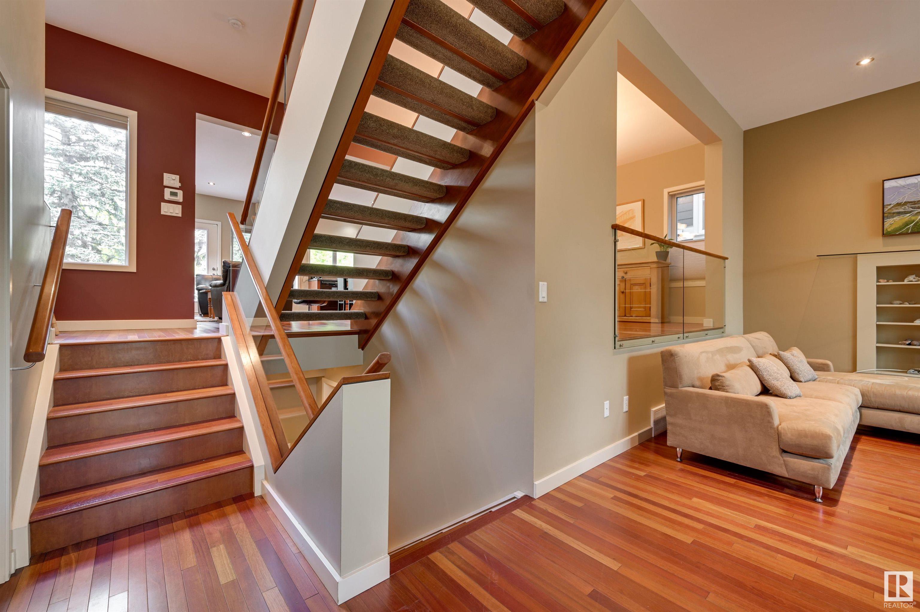      10320 VILLA AV NW , Edmonton,  ,T5N 3T9 ;  Listing Number: MLS E4419670