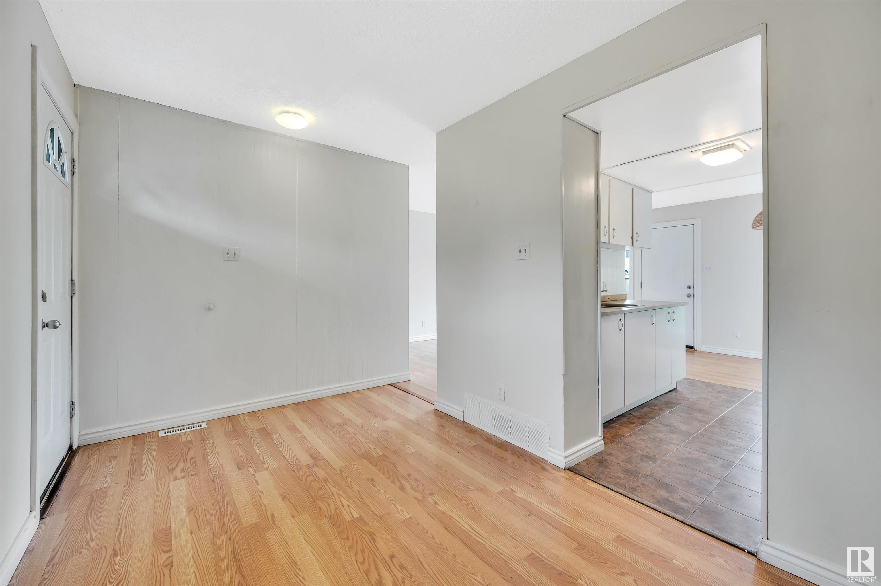      528 ABBOTTSFIELD RD NW , Edmonton,  ,T5W 4R3 ;  Listing Number: MLS E4419672