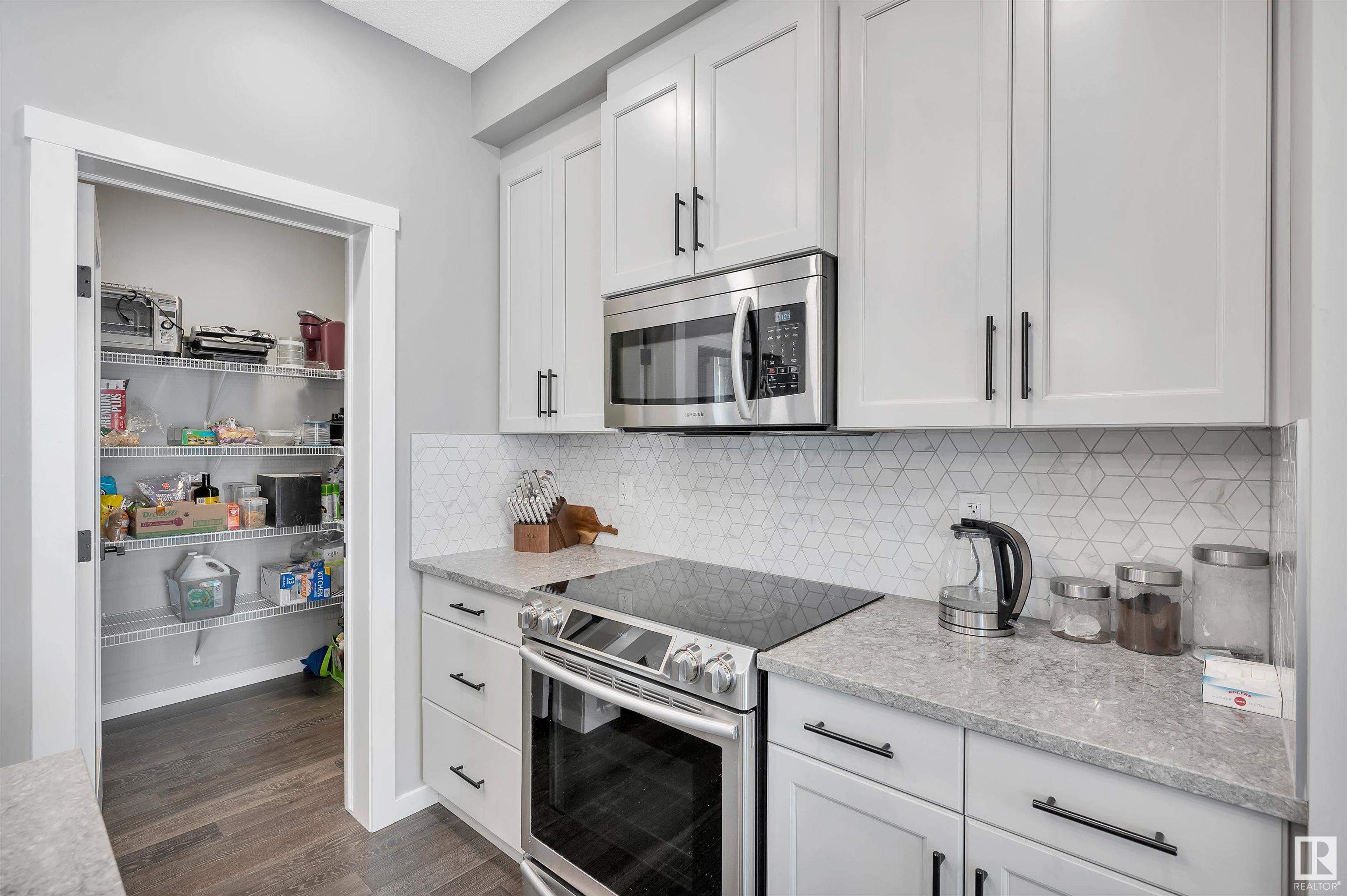      1237 CALAHOO RD , Spruce Grove,  ,T7X 0X8 ;  Listing Number: MLS E4419675