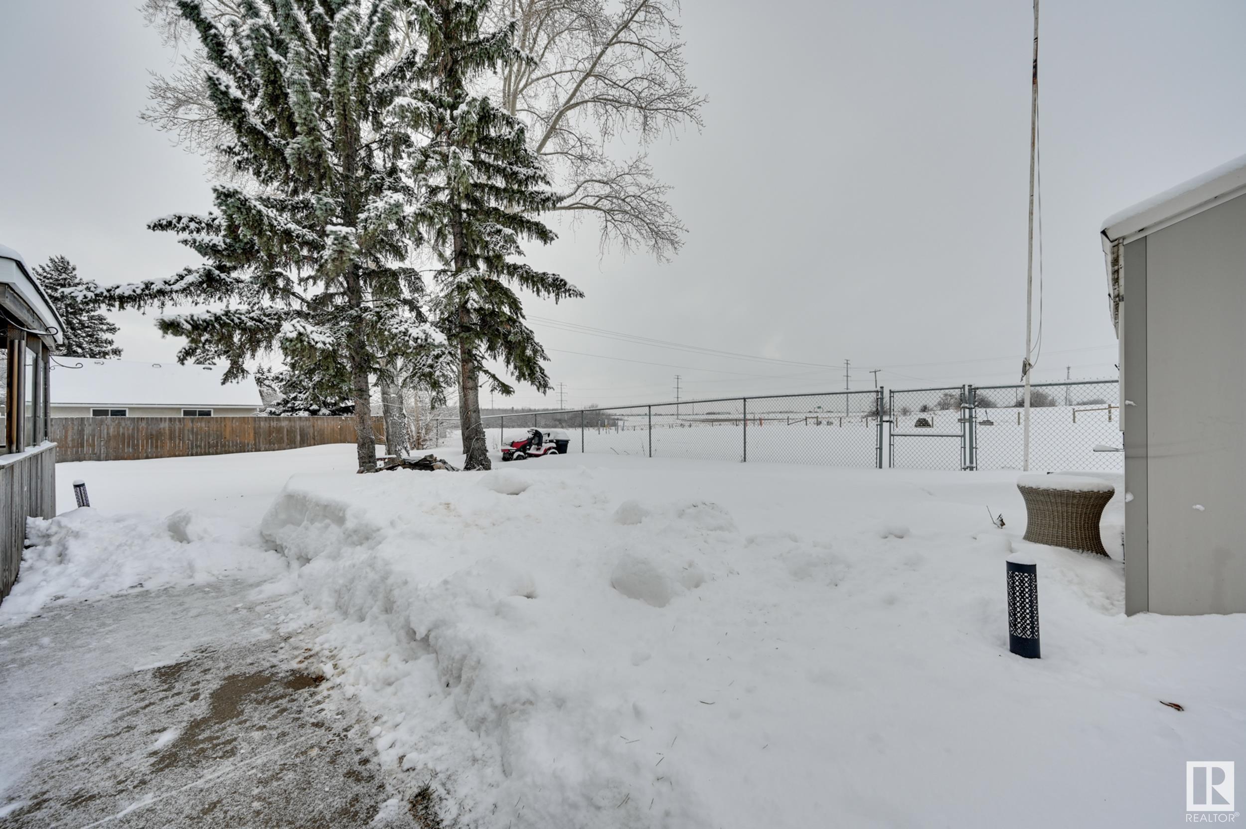      1066 PARKER DR , Sherwood Park,  ,T8A 3Y2 ;  Listing Number: MLS E4419679