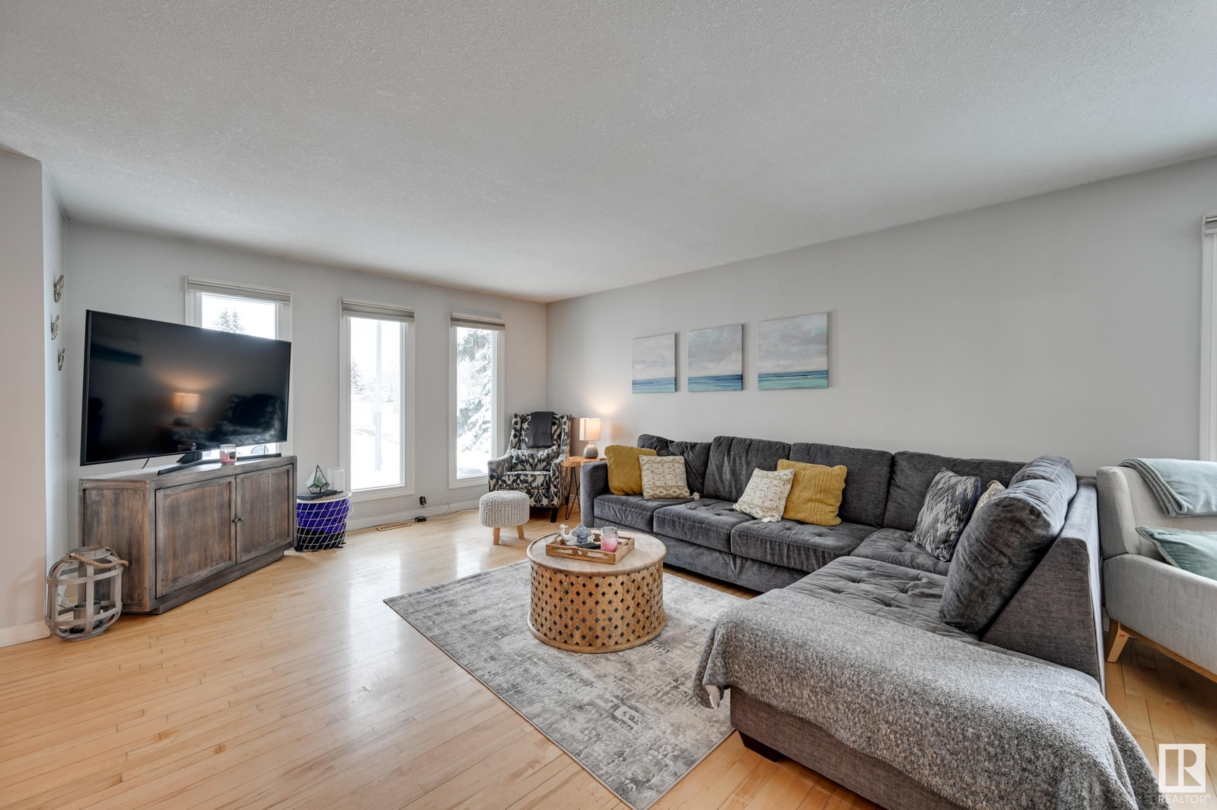      1066 PARKER DR , Sherwood Park,  ,T8A 3Y2 ;  Listing Number: MLS E4419679
