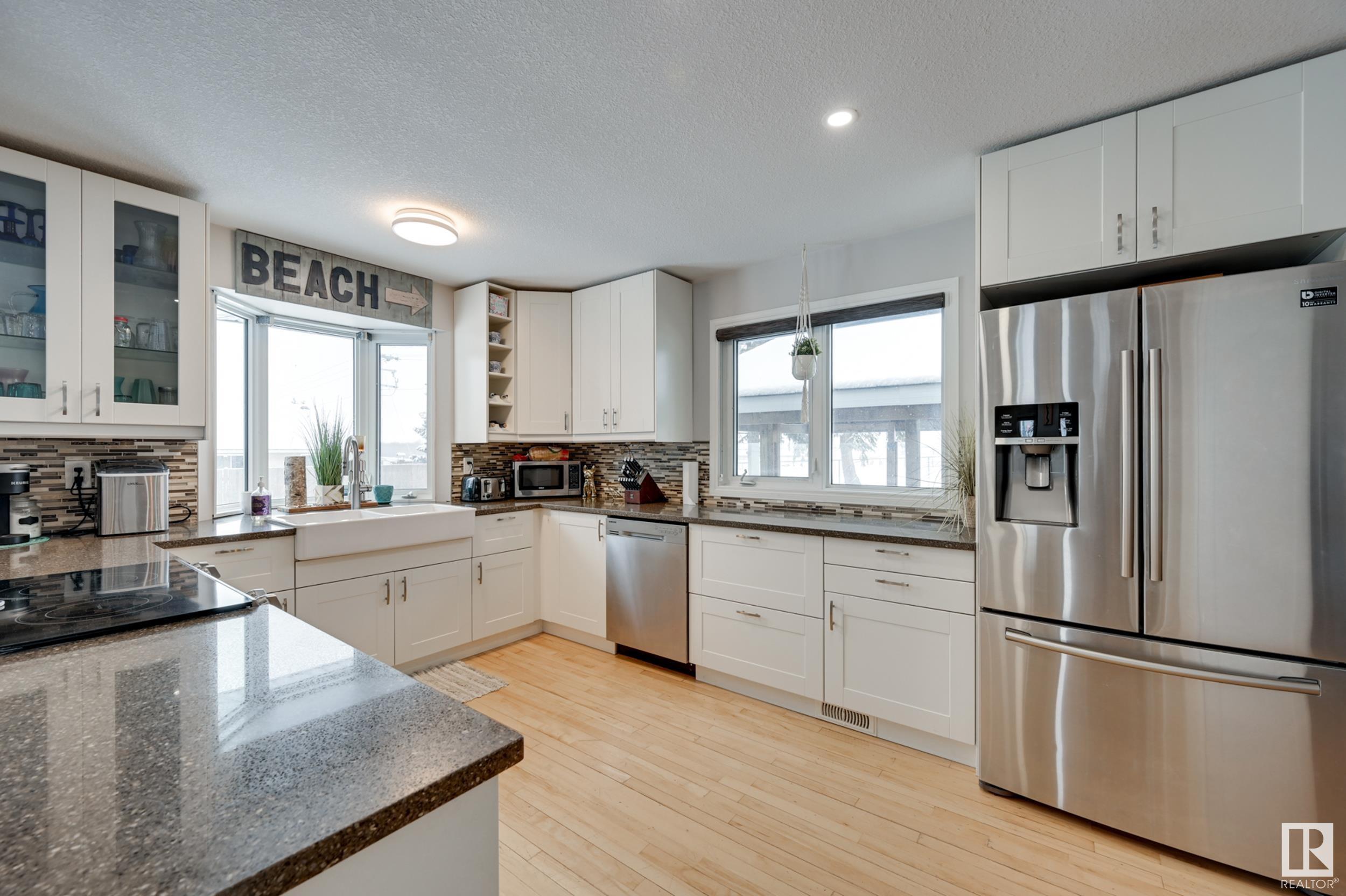      1066 PARKER DR , Sherwood Park,  ,T8A 3Y2 ;  Listing Number: MLS E4419679