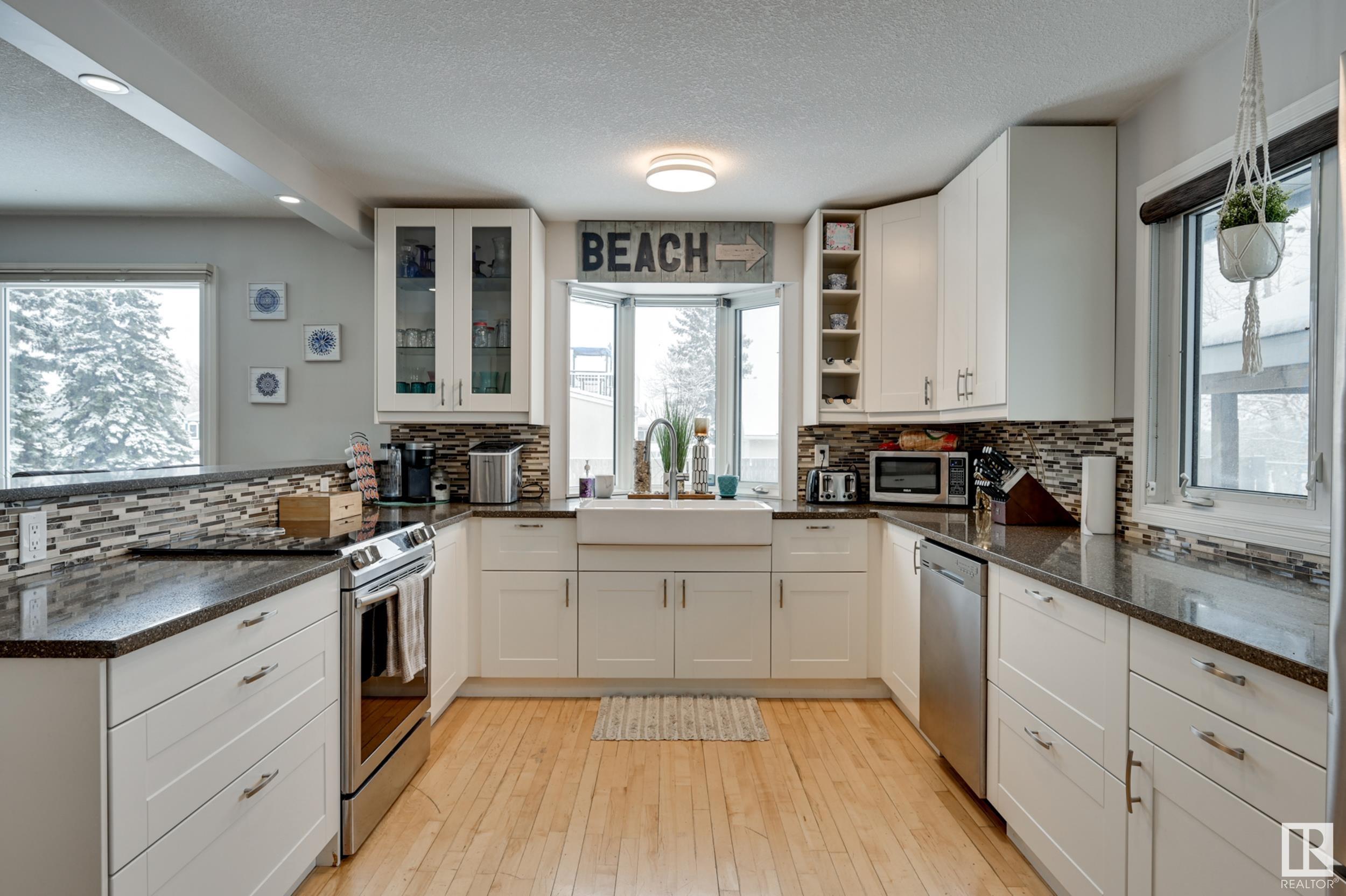      1066 PARKER DR , Sherwood Park,  ,T8A 3Y2 ;  Listing Number: MLS E4419679