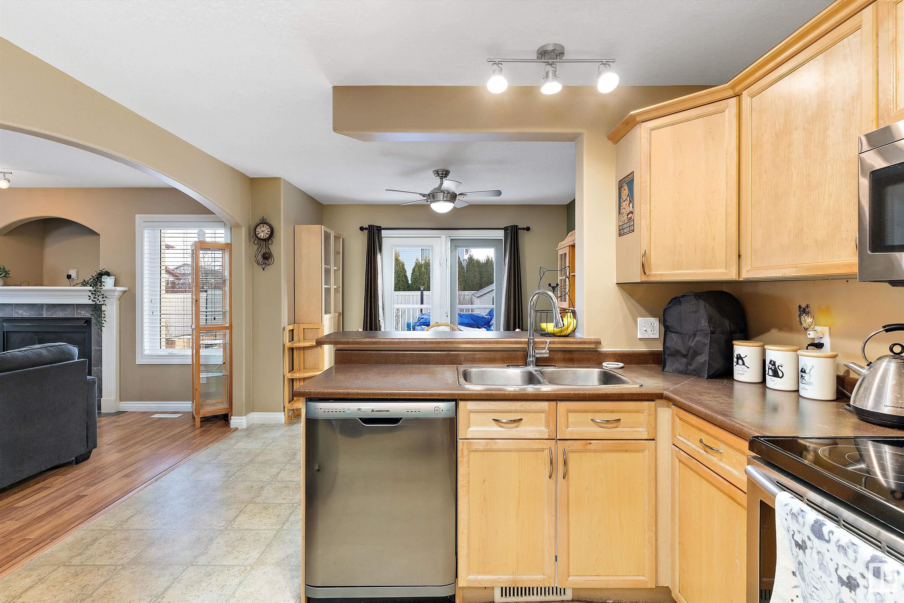      52 GRAYRIDGE CR , Stony Plain,  ,T7Z 2Z3 ;  Listing Number: MLS E4419680