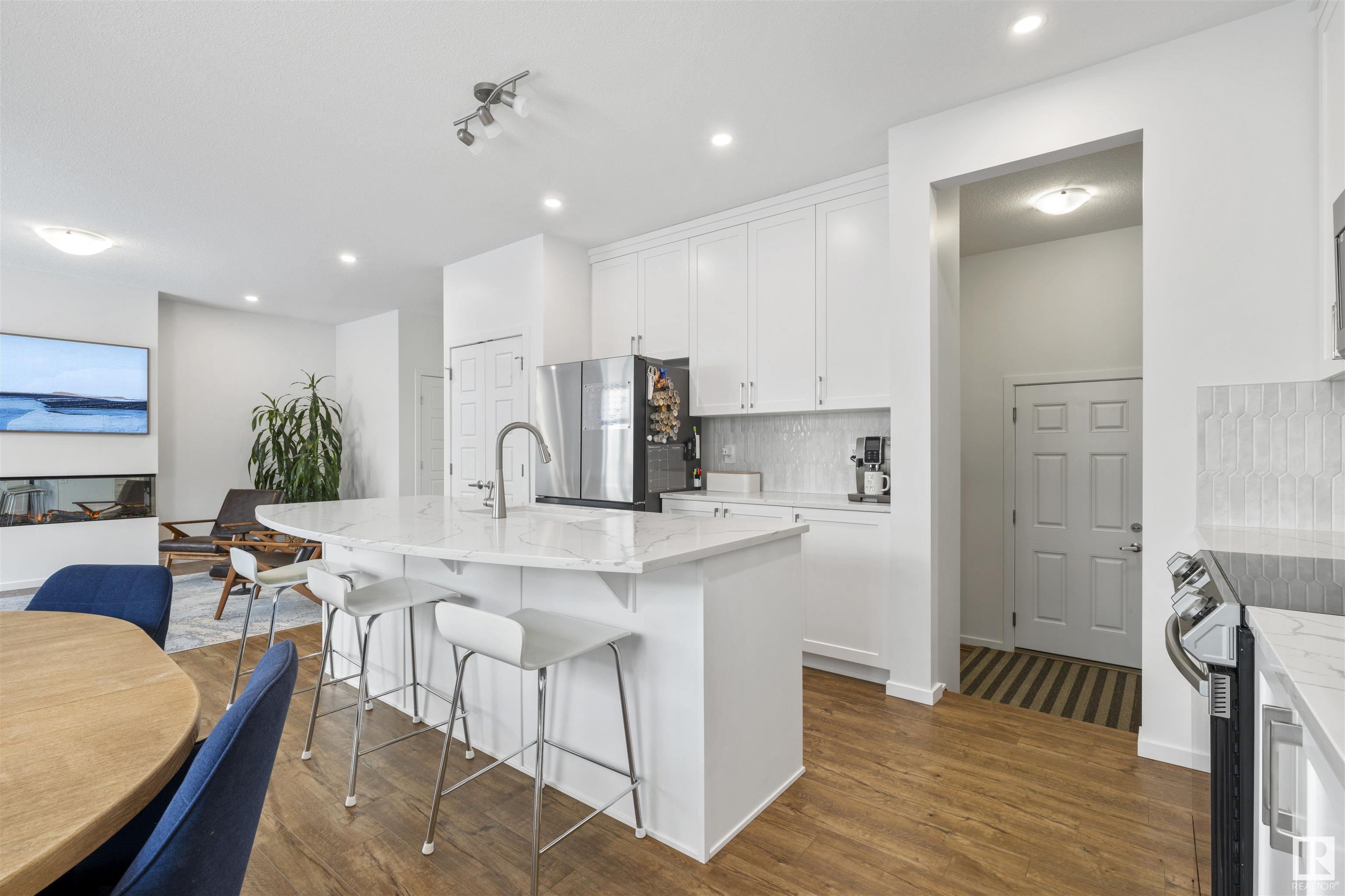      20706 19A AV NW , Edmonton,  ,T6M 1R6 ;  Listing Number: MLS E4419688