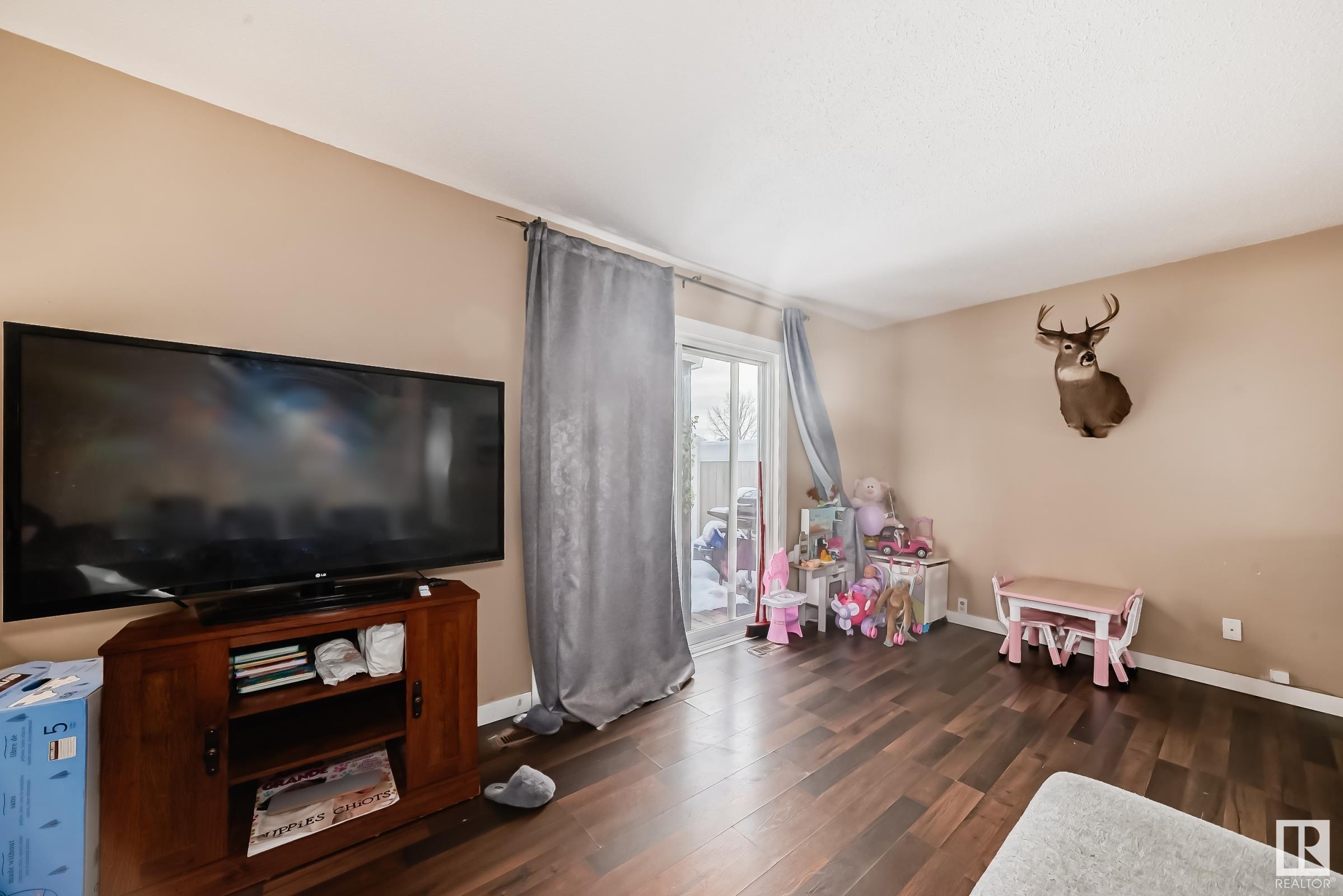      117 WOODBOROUGH WY NW , Edmonton,  ,T5Y 1N2 ;  Listing Number: MLS E4419690
