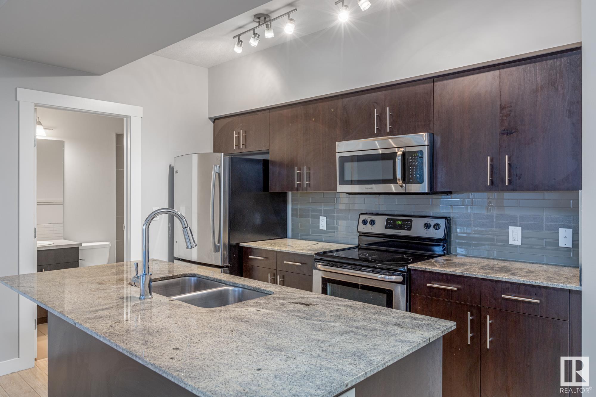      #2205 10226 104 ST NW , Edmonton,  ,T5J 1B8 ;  Listing Number: MLS E4419694