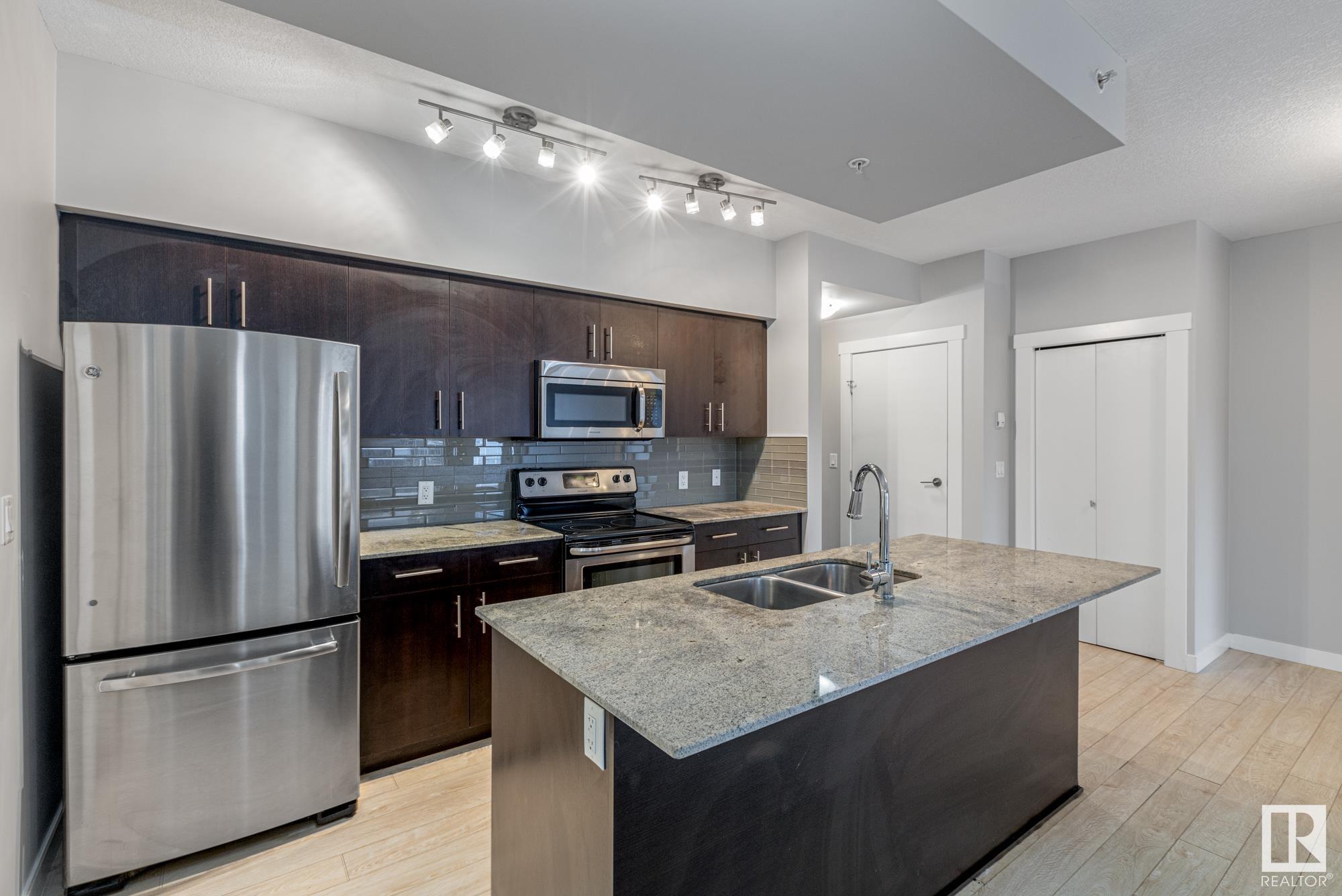      #2205 10226 104 ST NW , Edmonton,  ,T5J 1B8 ;  Listing Number: MLS E4419694
