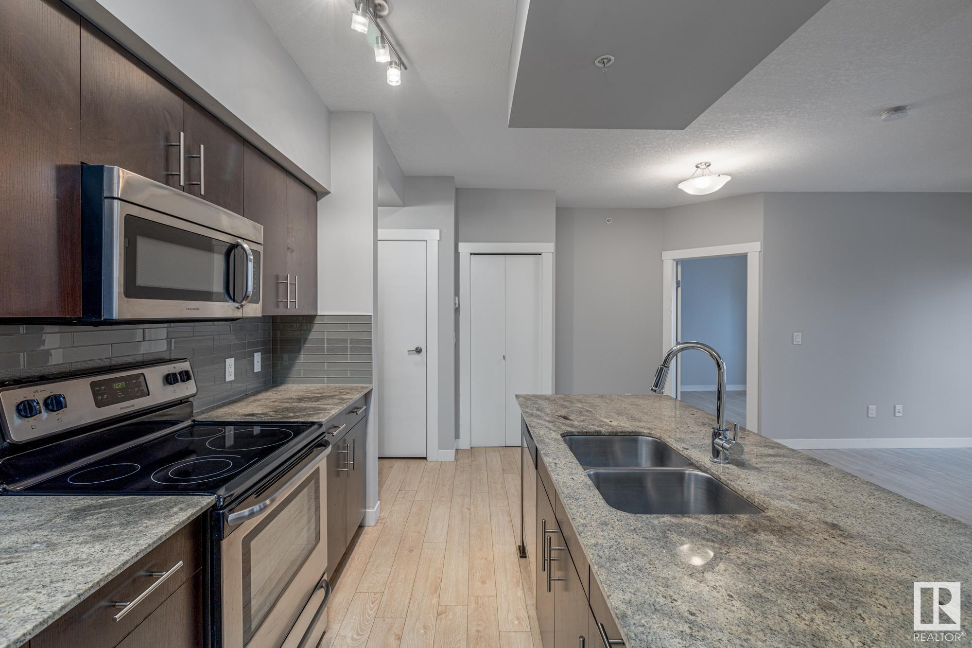      #2205 10226 104 ST NW , Edmonton,  ,T5J 1B8 ;  Listing Number: MLS E4419694