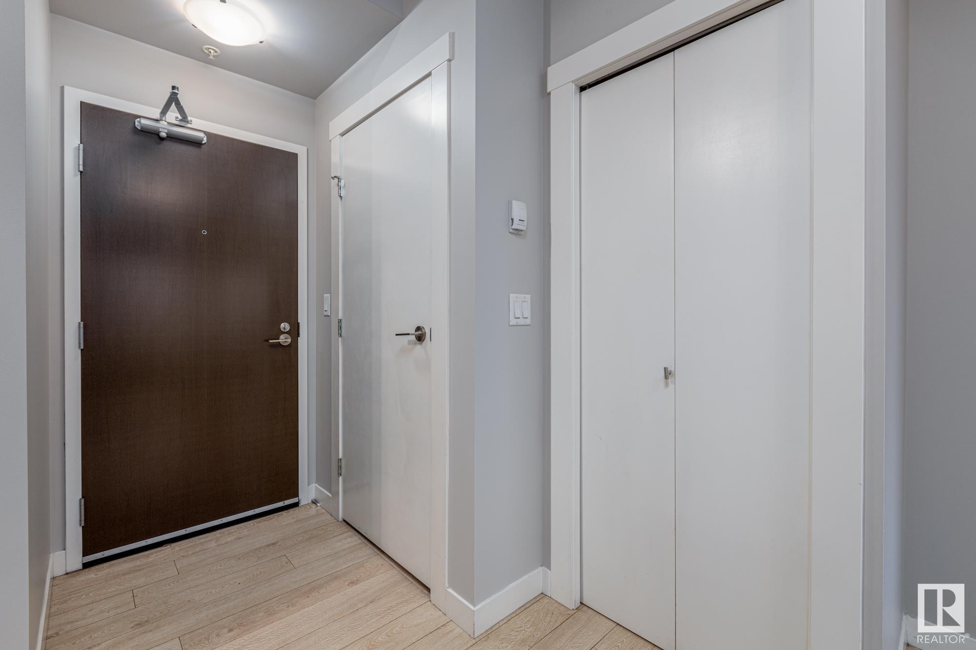      #2205 10226 104 ST NW , Edmonton,  ,T5J 1B8 ;  Listing Number: MLS E4419694