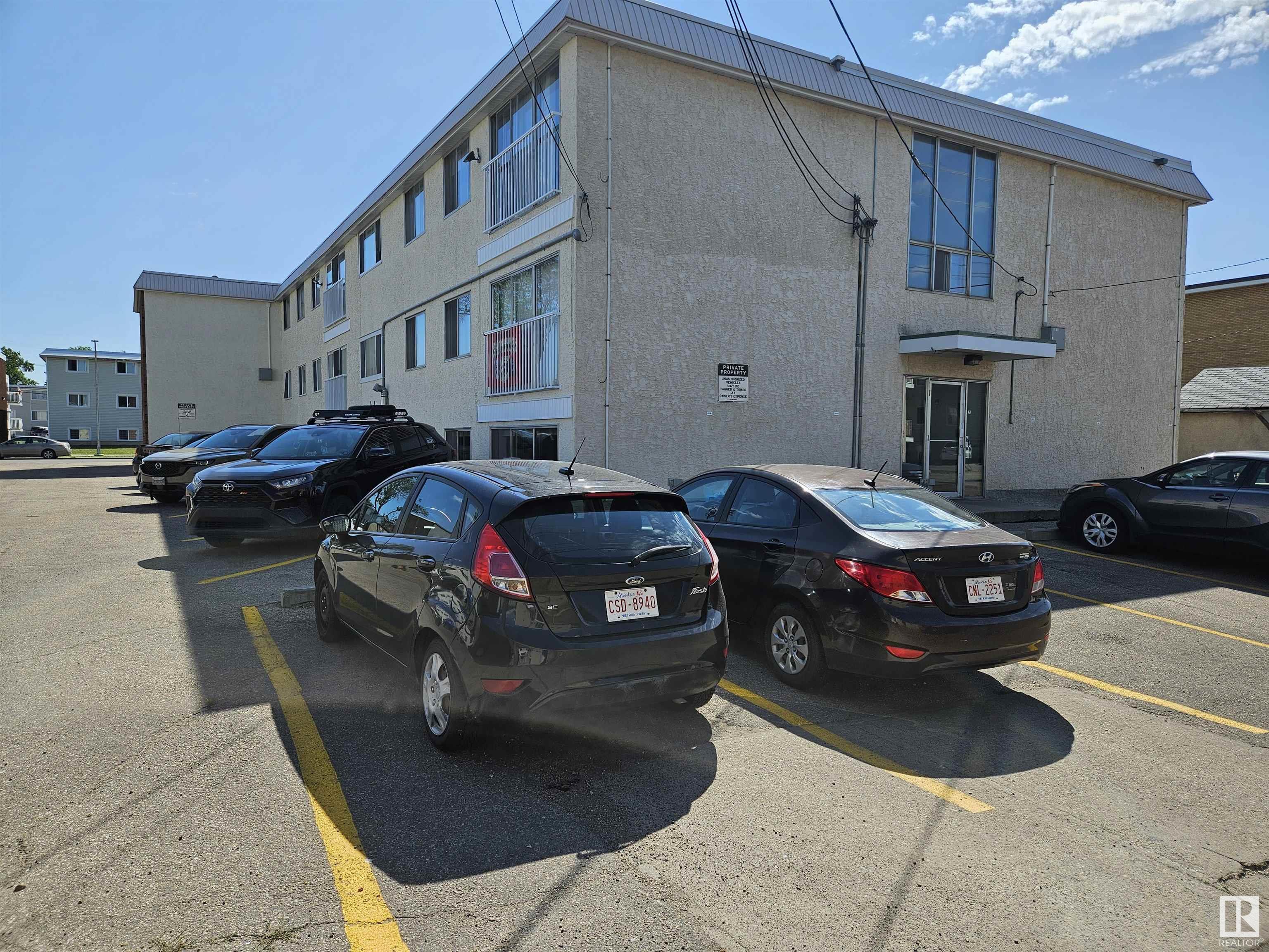      10630 114 Street NW NW , Edmonton,  ,T5H 3J9 ;  Listing Number: MLS E4419697