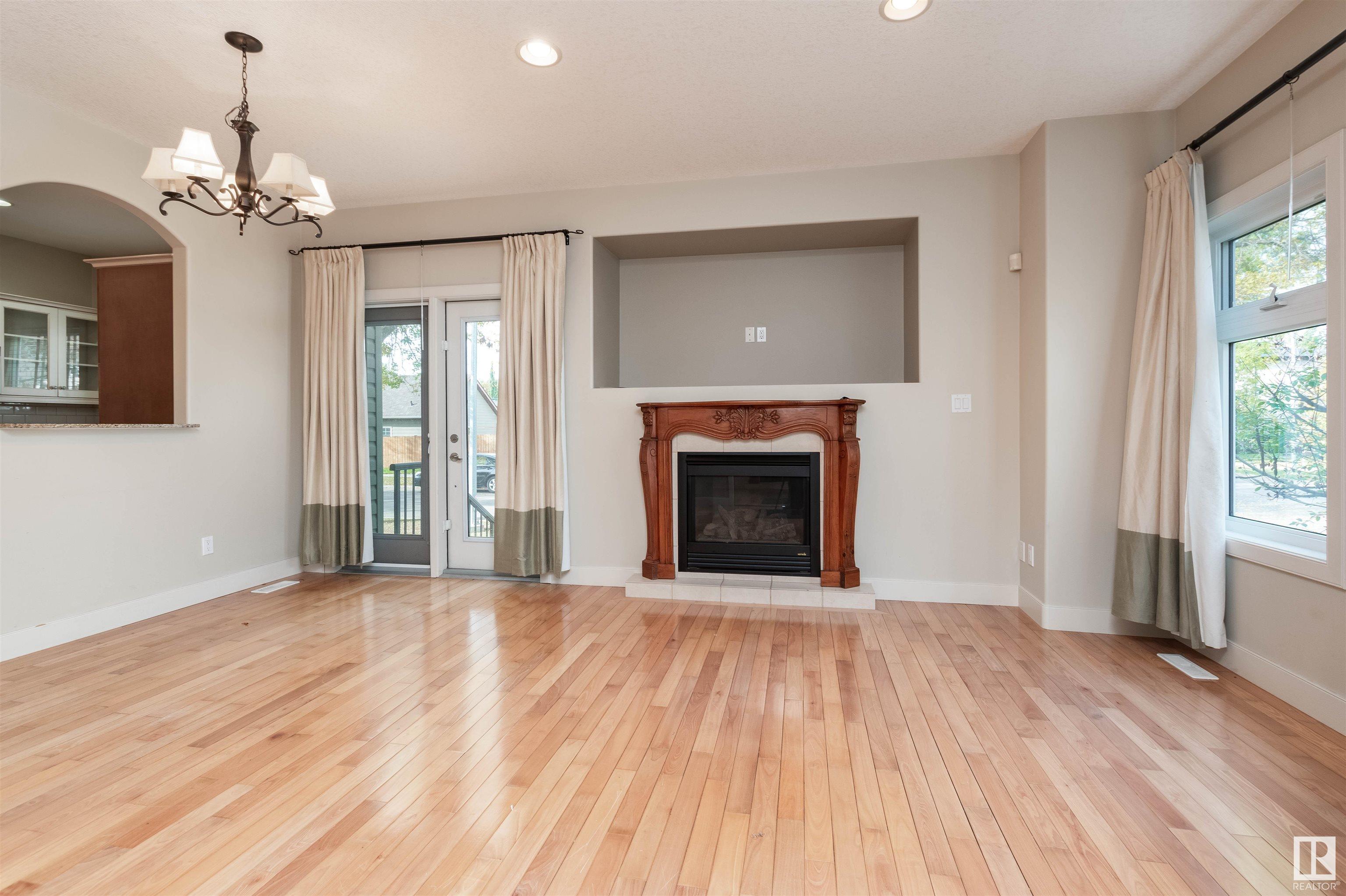      10651 68 ave 6711 107 St AV NW , Edmonton,  ,T6H 2B3 ;  Listing Number: MLS E4419702