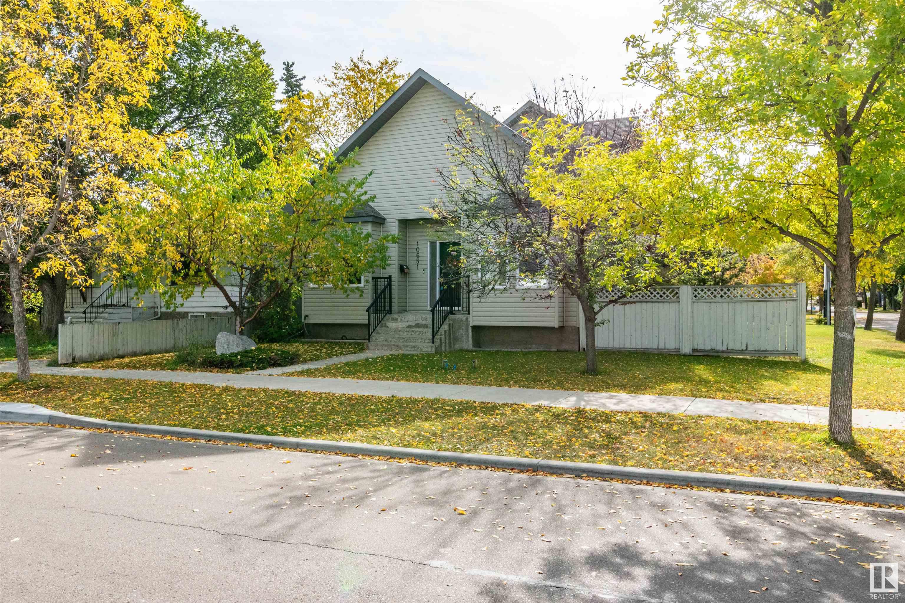      10651 68 ave 6711 107 St AV NW , Edmonton,  ,T6H 2B3 ;  Listing Number: MLS E4419702