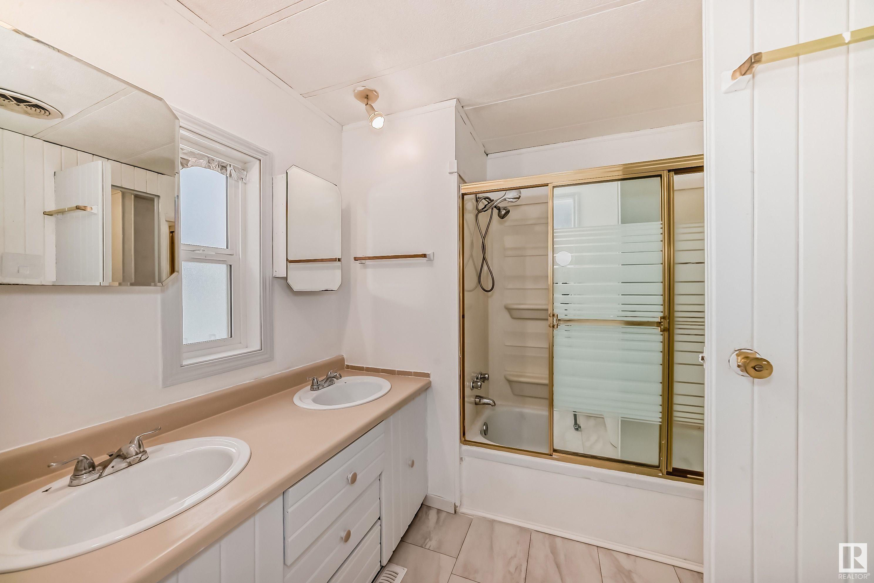      35 Rim RD NW , Edmonton,  ,T6P 1C4 ;  Listing Number: MLS E4419704