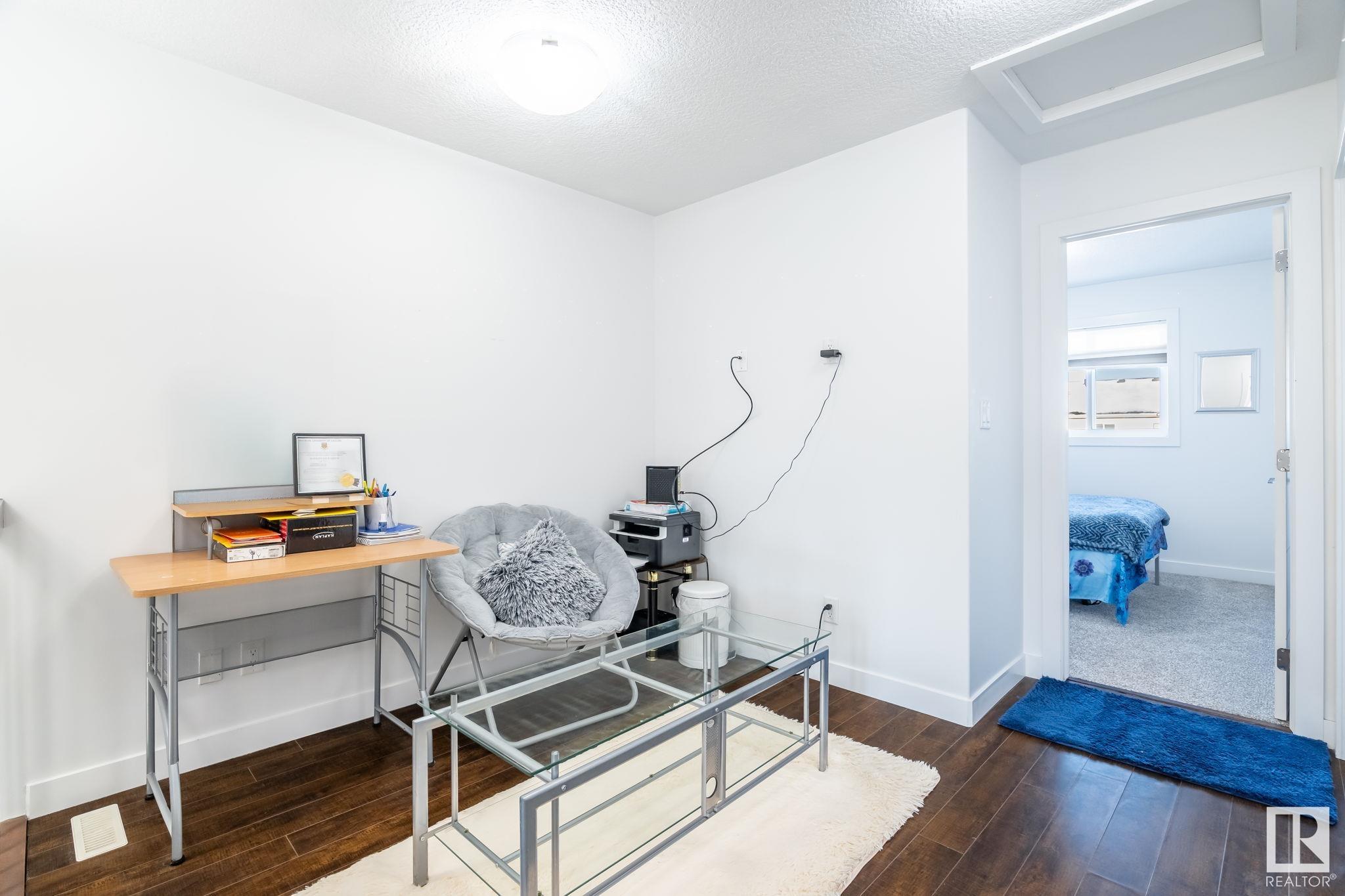      9201 COOPER CR SW SW , Edmonton,  ,T6W 3L1 ;  Listing Number: MLS E4419709