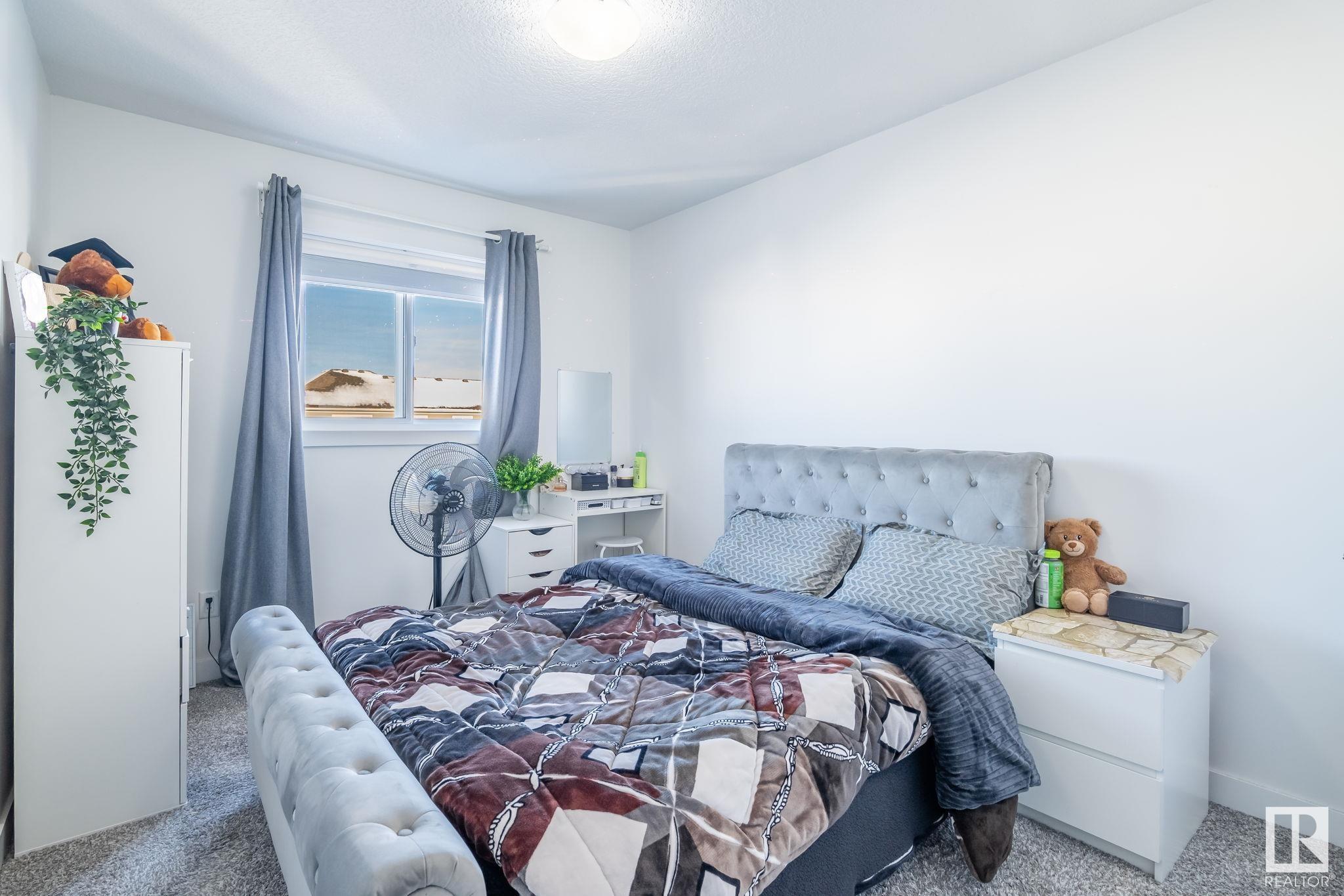      9201 COOPER CR SW SW , Edmonton,  ,T6W 3L1 ;  Listing Number: MLS E4419709