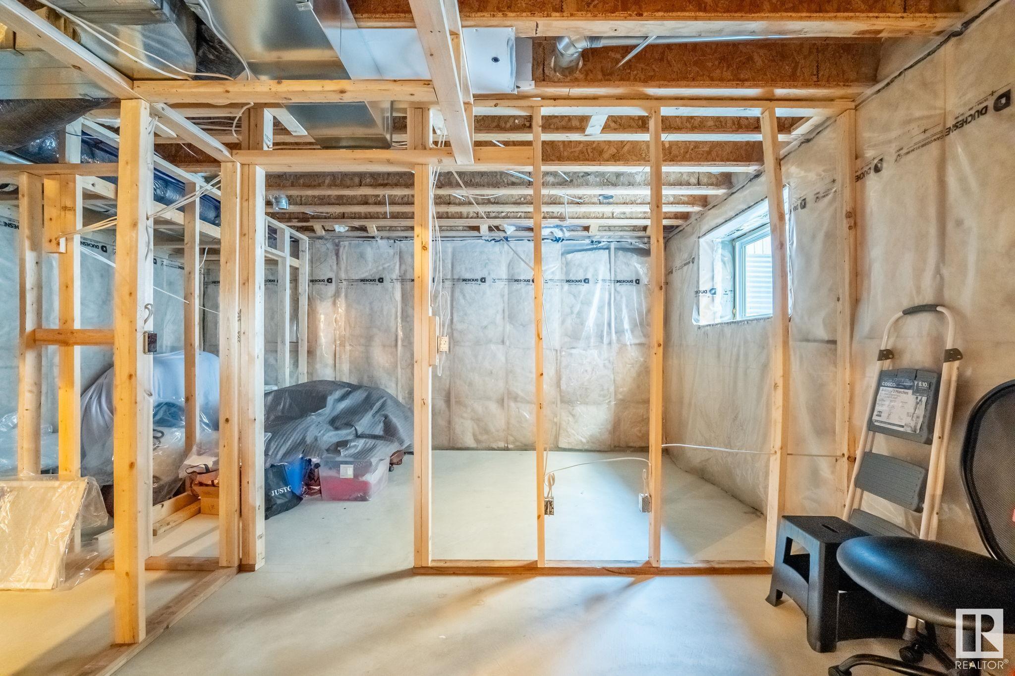      9201 COOPER CR SW SW , Edmonton,  ,T6W 3L1 ;  Listing Number: MLS E4419709