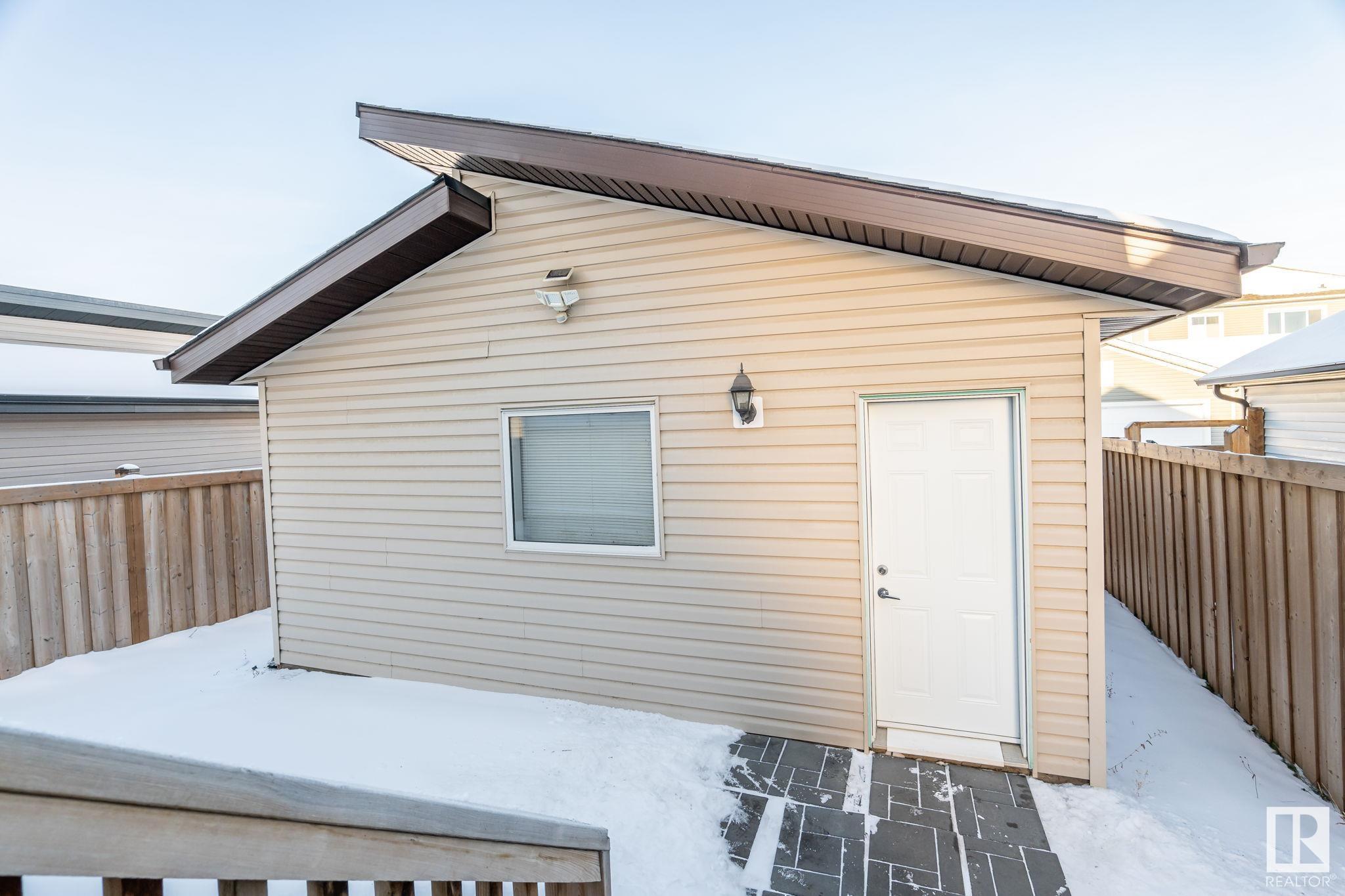      9201 COOPER CR SW SW , Edmonton,  ,T6W 3L1 ;  Listing Number: MLS E4419709