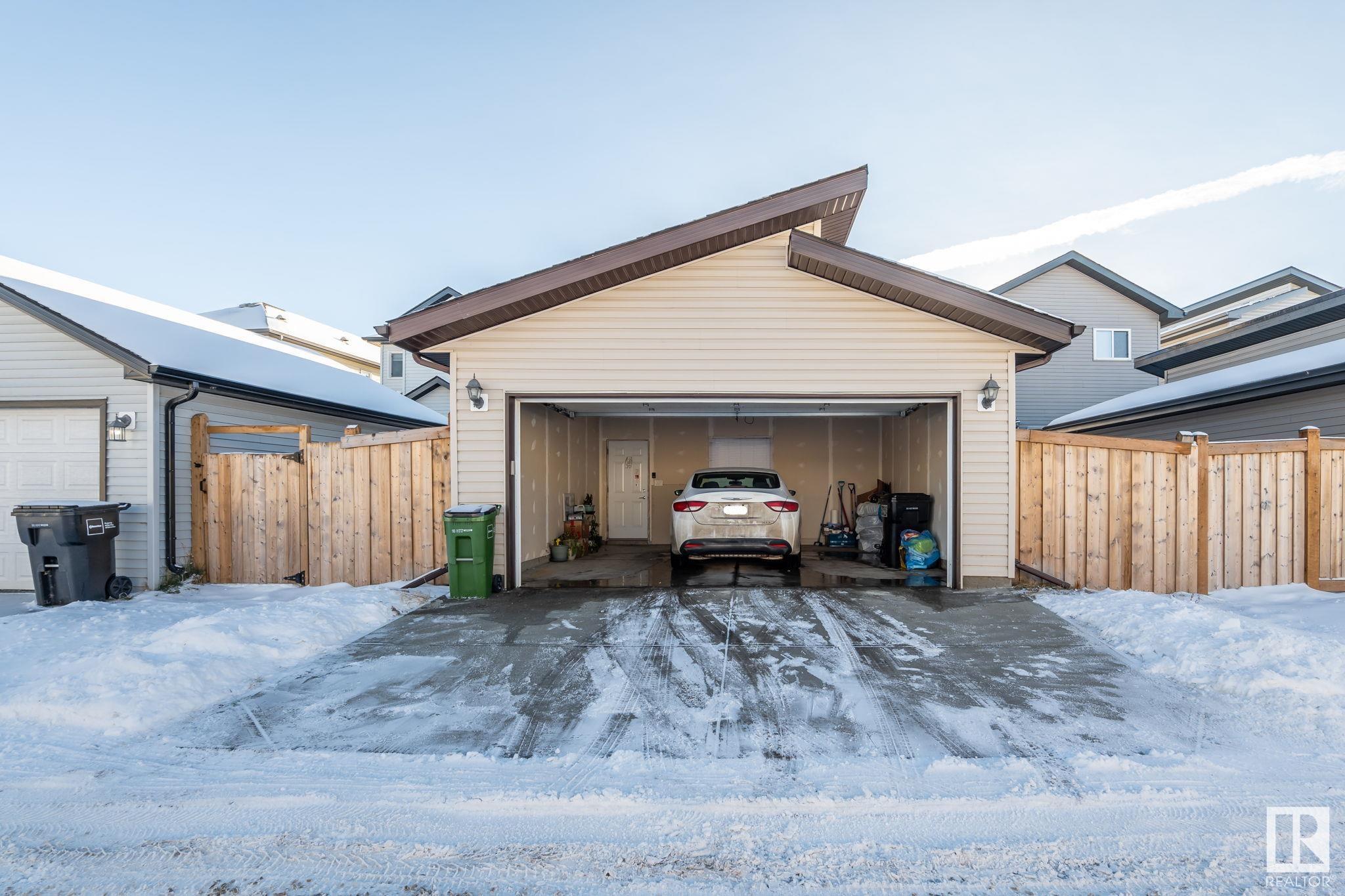      9201 COOPER CR SW SW , Edmonton,  ,T6W 3L1 ;  Listing Number: MLS E4419709