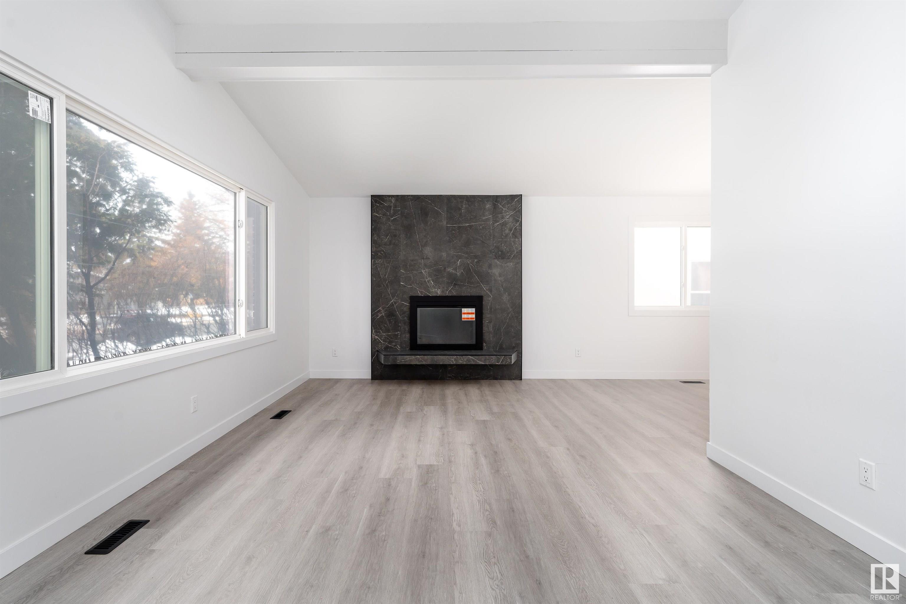      395 KNOTTWOOD W NW , Edmonton,  ,T6K 2G4 ;  Listing Number: MLS E4419713