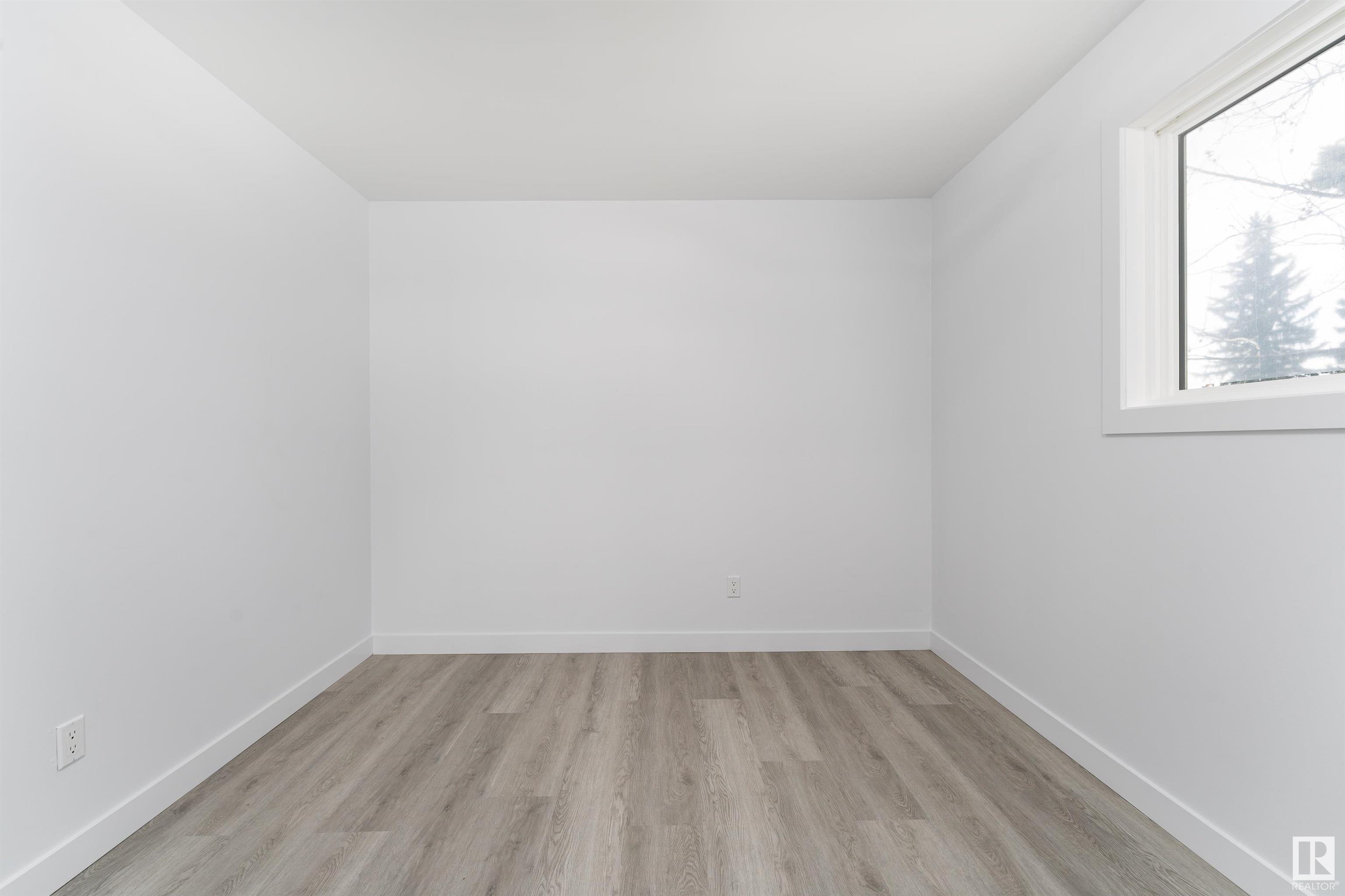      395 KNOTTWOOD W NW , Edmonton,  ,T6K 2G4 ;  Listing Number: MLS E4419713