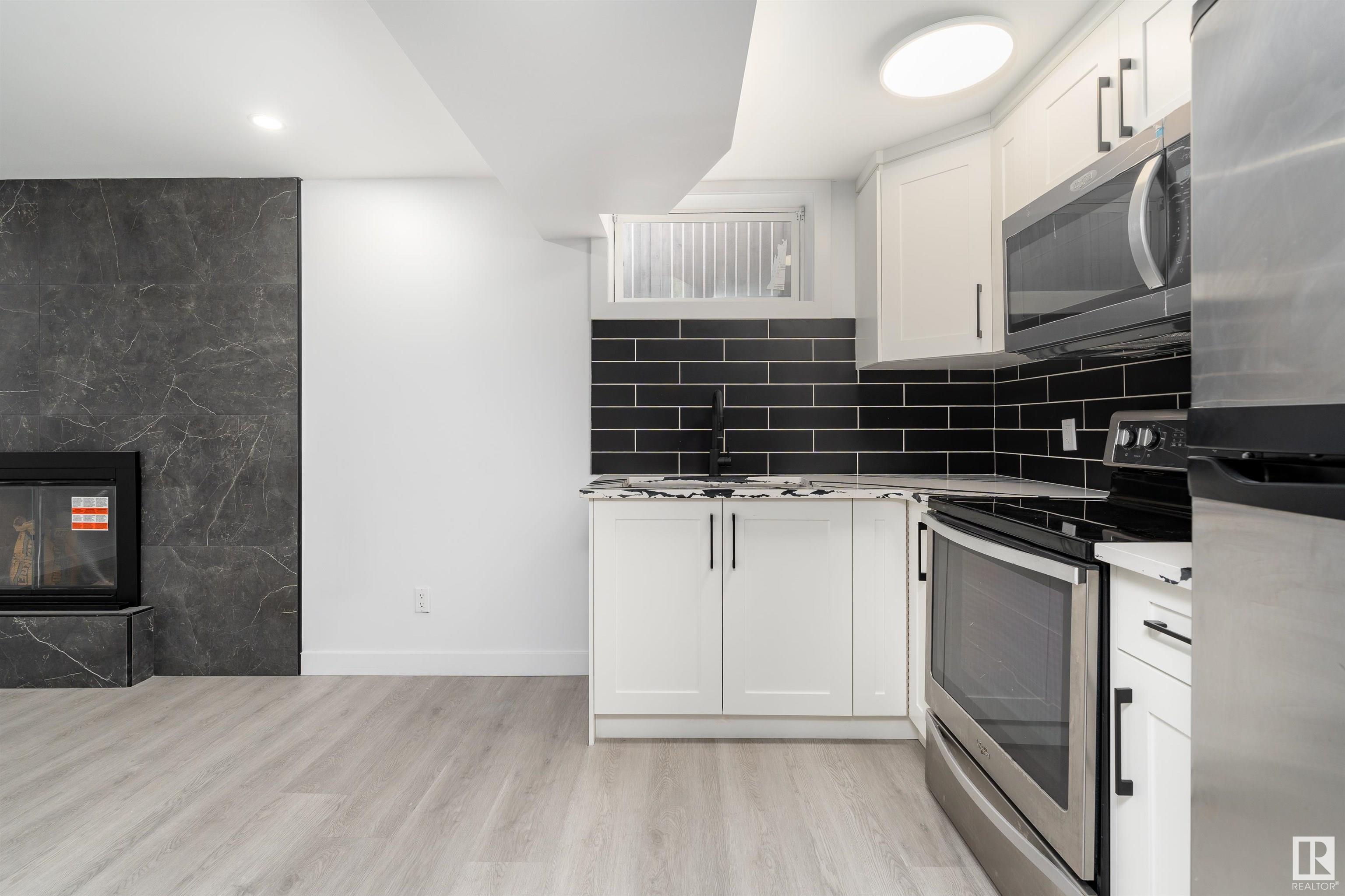      395 KNOTTWOOD W NW , Edmonton,  ,T6K 2G4 ;  Listing Number: MLS E4419713