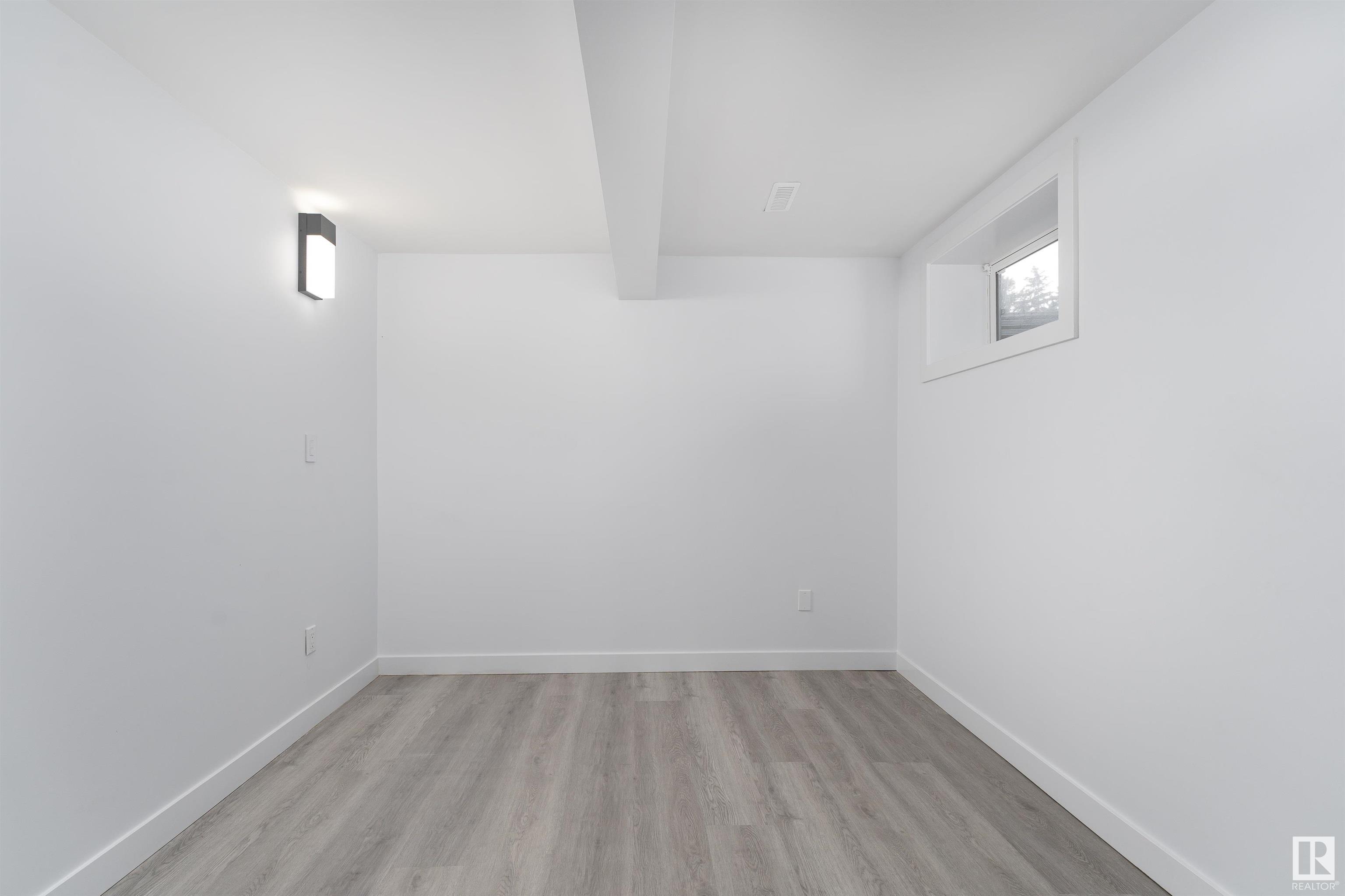      395 KNOTTWOOD W NW , Edmonton,  ,T6K 2G4 ;  Listing Number: MLS E4419713