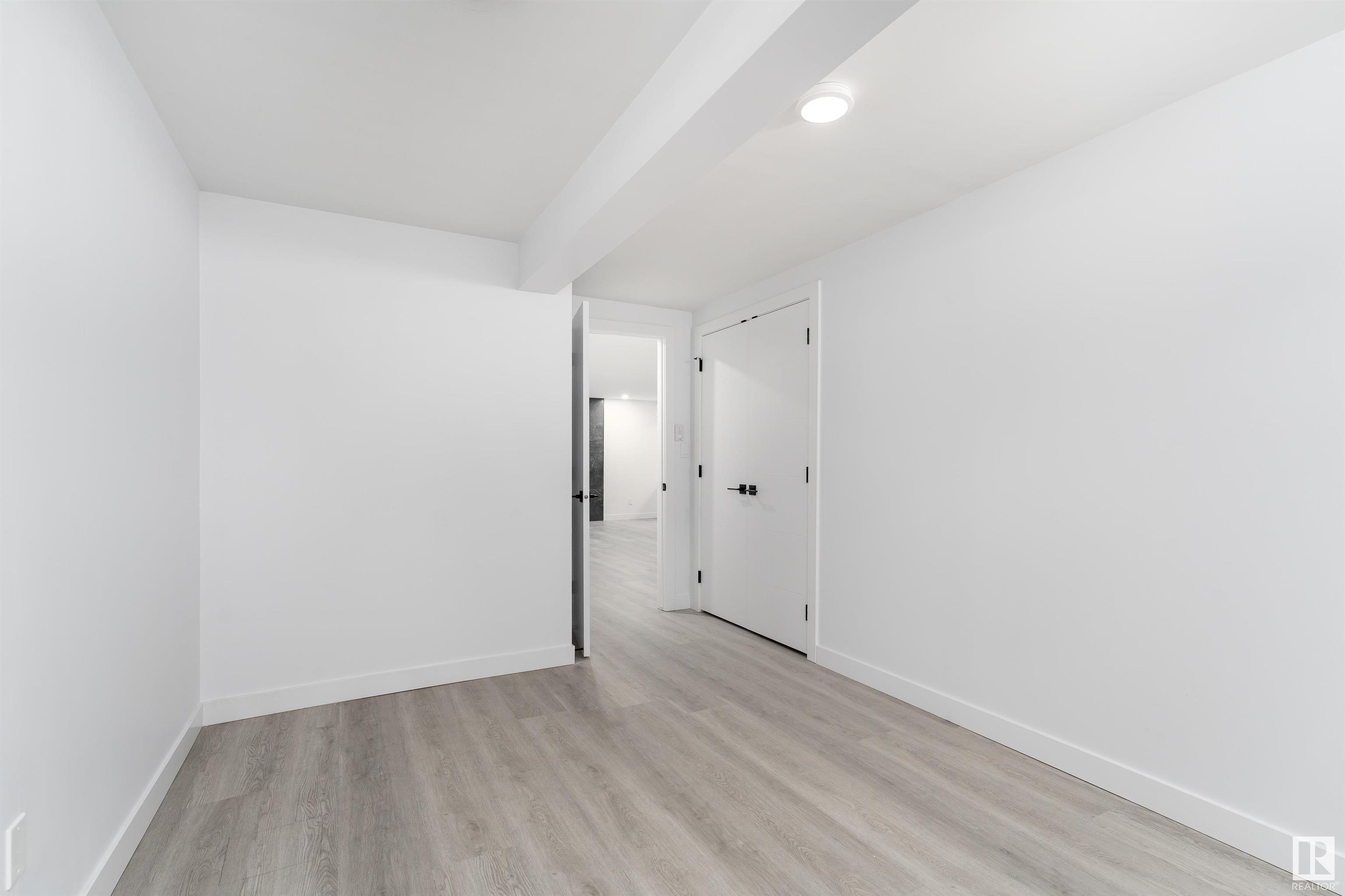     395 KNOTTWOOD W NW , Edmonton,  ,T6K 2G4 ;  Listing Number: MLS E4419713