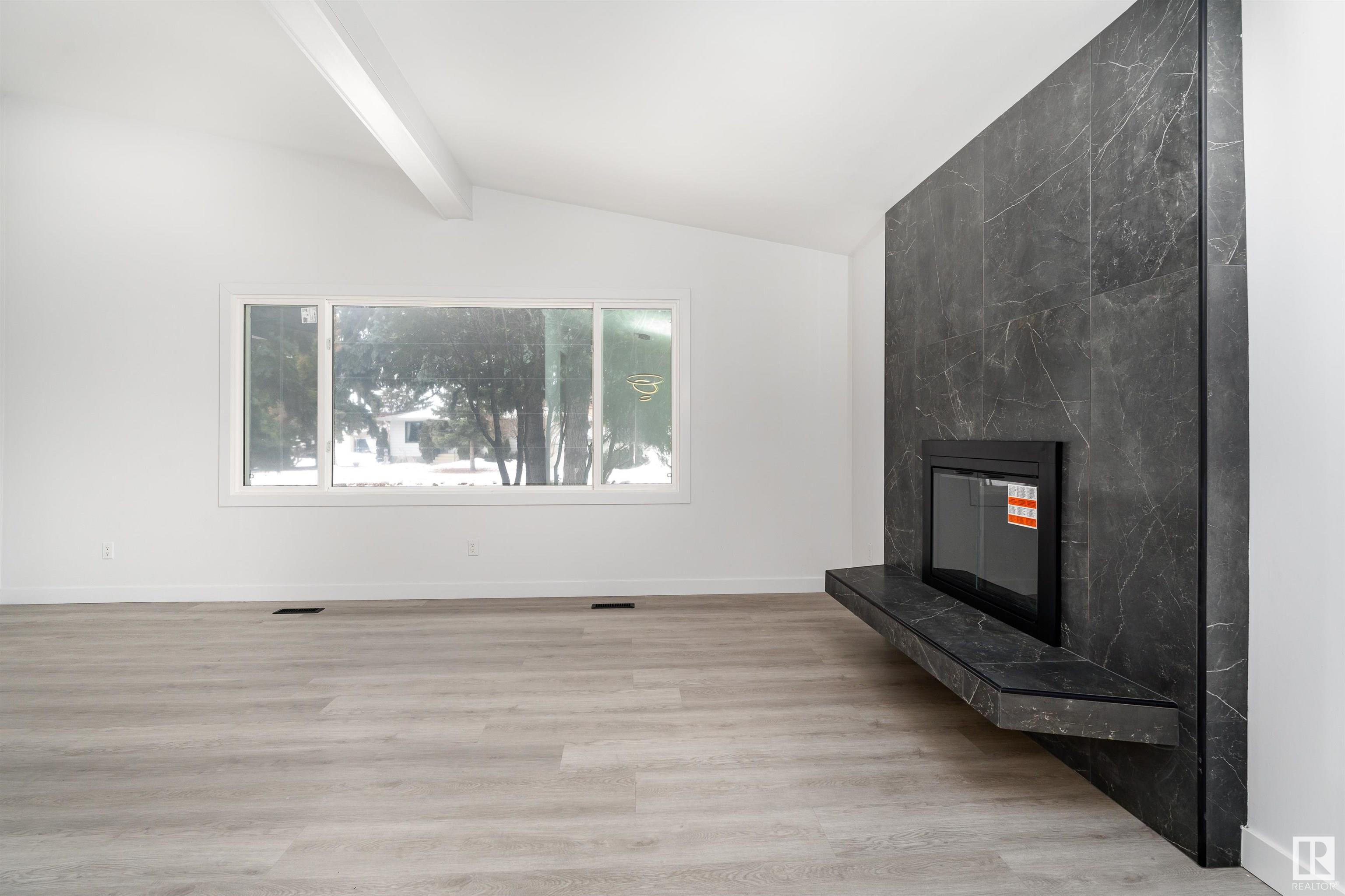      395 KNOTTWOOD W NW , Edmonton,  ,T6K 2G4 ;  Listing Number: MLS E4419713