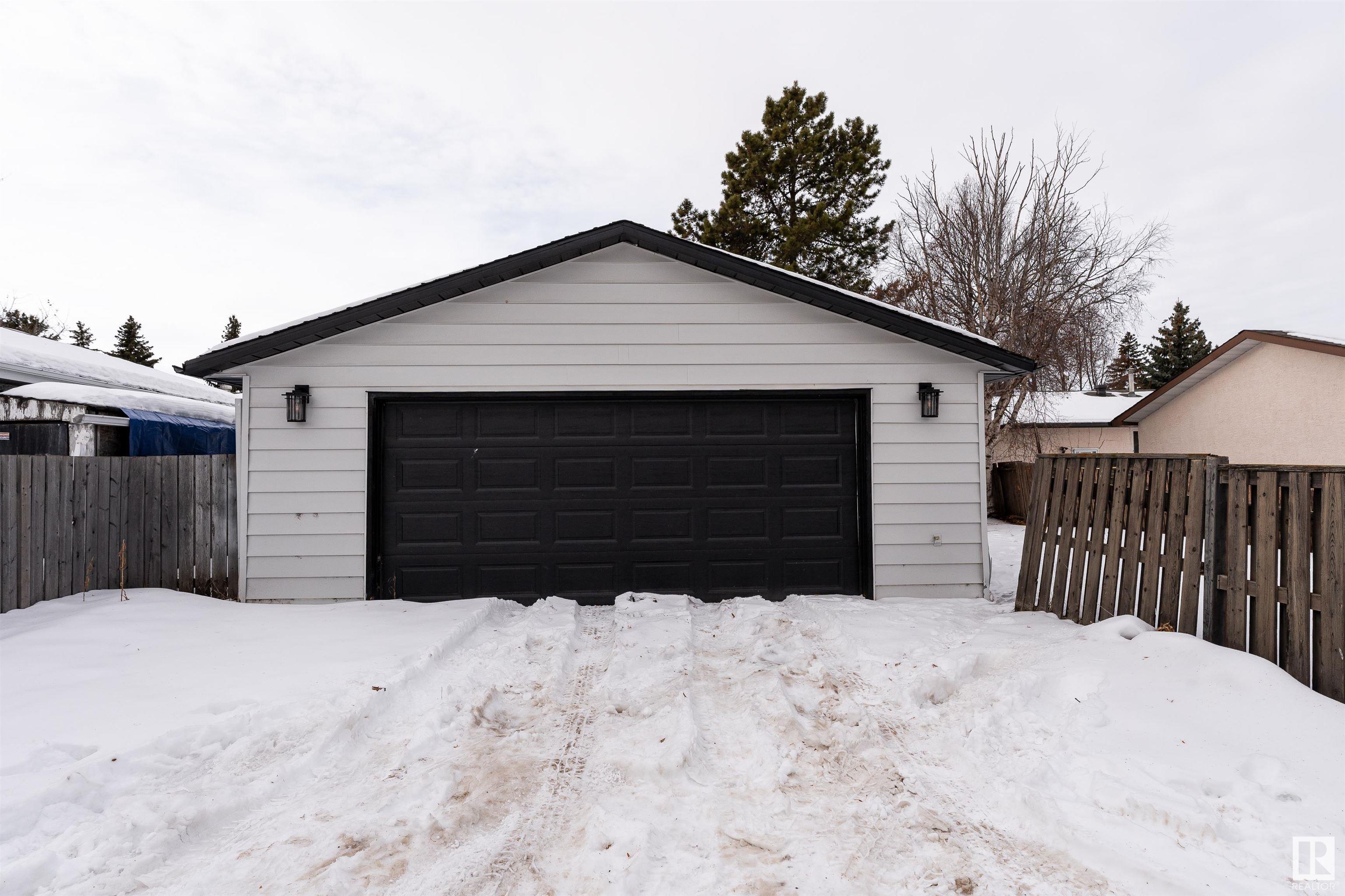      395 KNOTTWOOD W NW , Edmonton,  ,T6K 2G4 ;  Listing Number: MLS E4419713